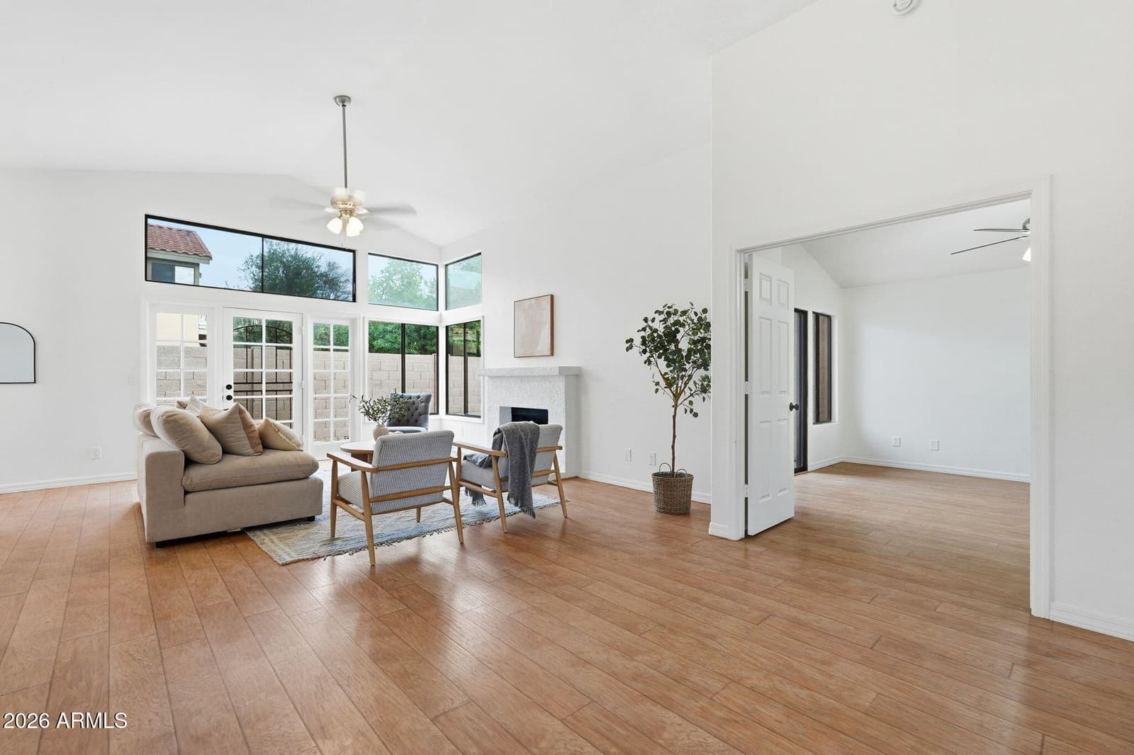 8859 S GRANDVIEW Drive, Tempe, AZ 85284 — photo 11 of 40
