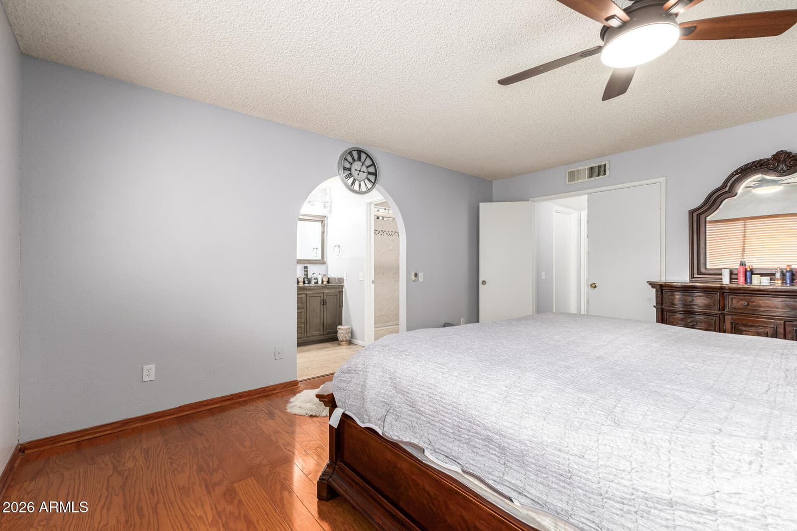 3215 W PARADISE Lane, Phoenix, AZ 85053 — photo 17 of 34