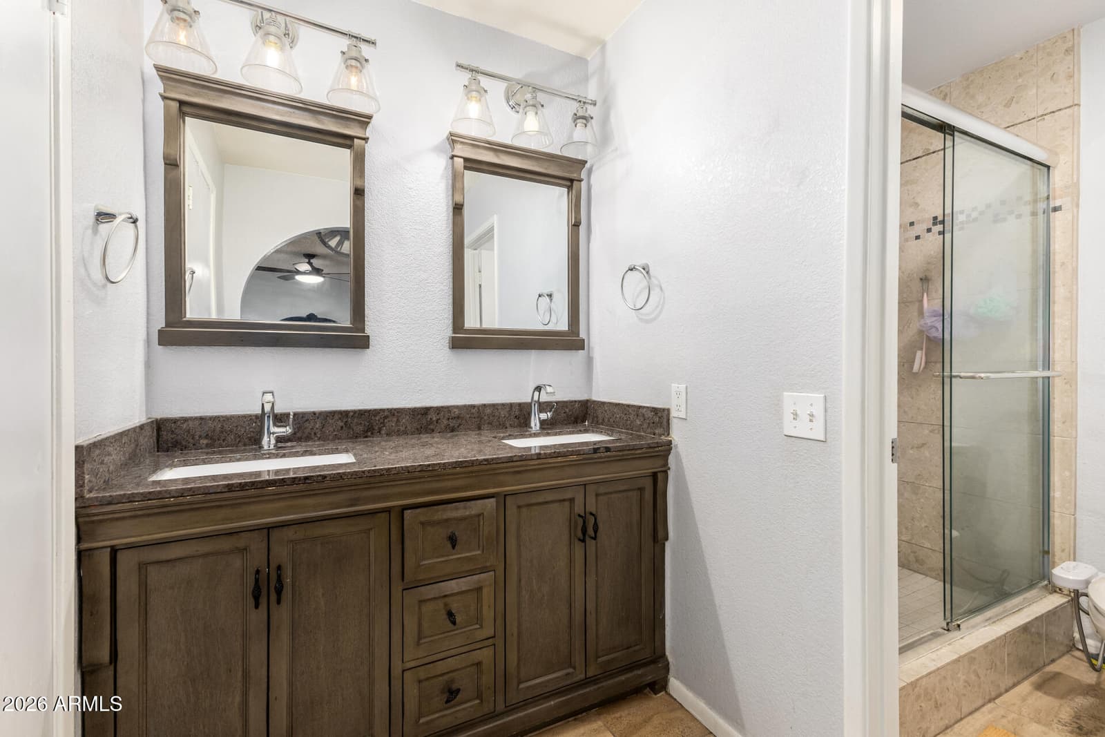 3215 W PARADISE Lane, Phoenix, AZ 85053 — photo 18 of 34