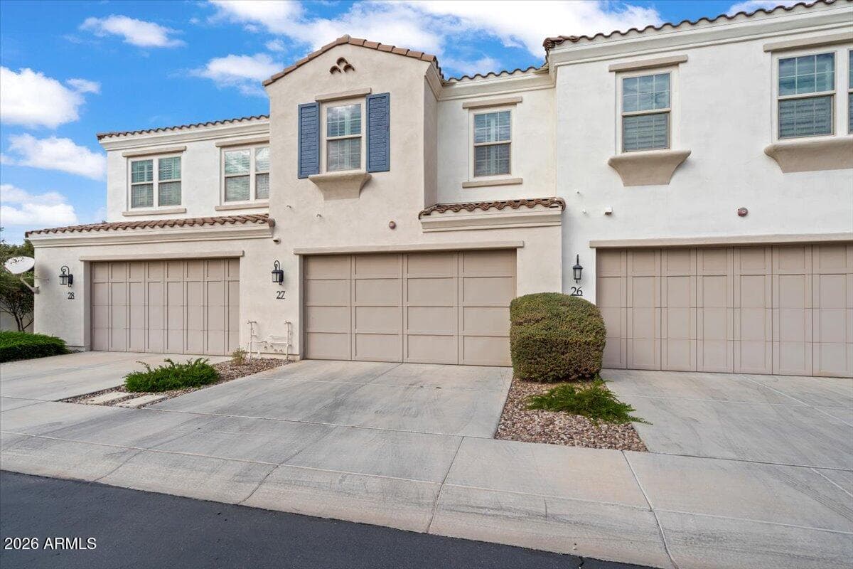 2477 W Market Place 27, Chandler, AZ 85248 — photo 2 of 38