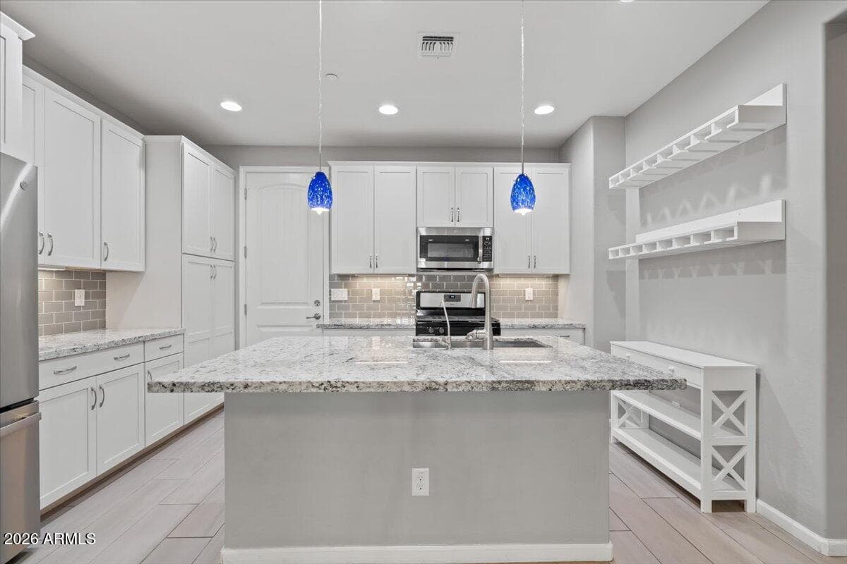 2477 W Market Place 27, Chandler, AZ 85248 — photo 7 of 38