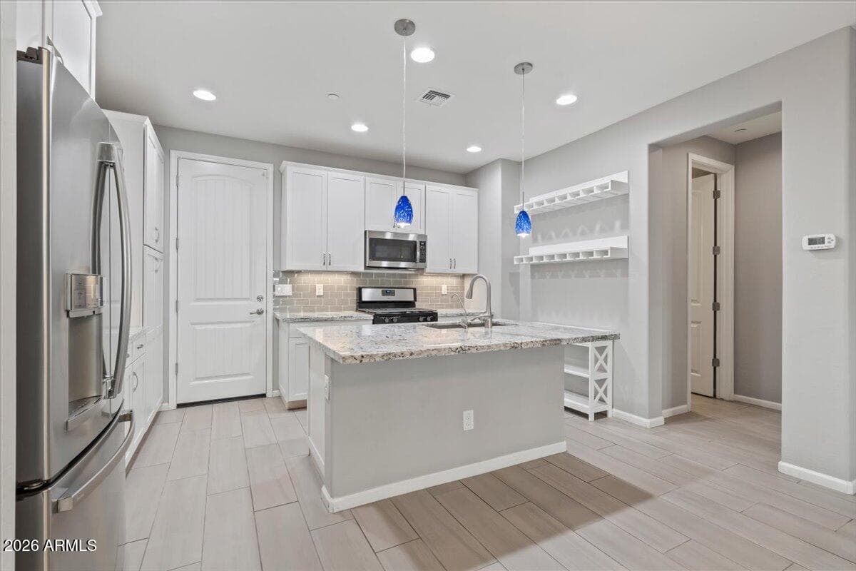 2477 W Market Place 27, Chandler, AZ 85248 — photo 8 of 38