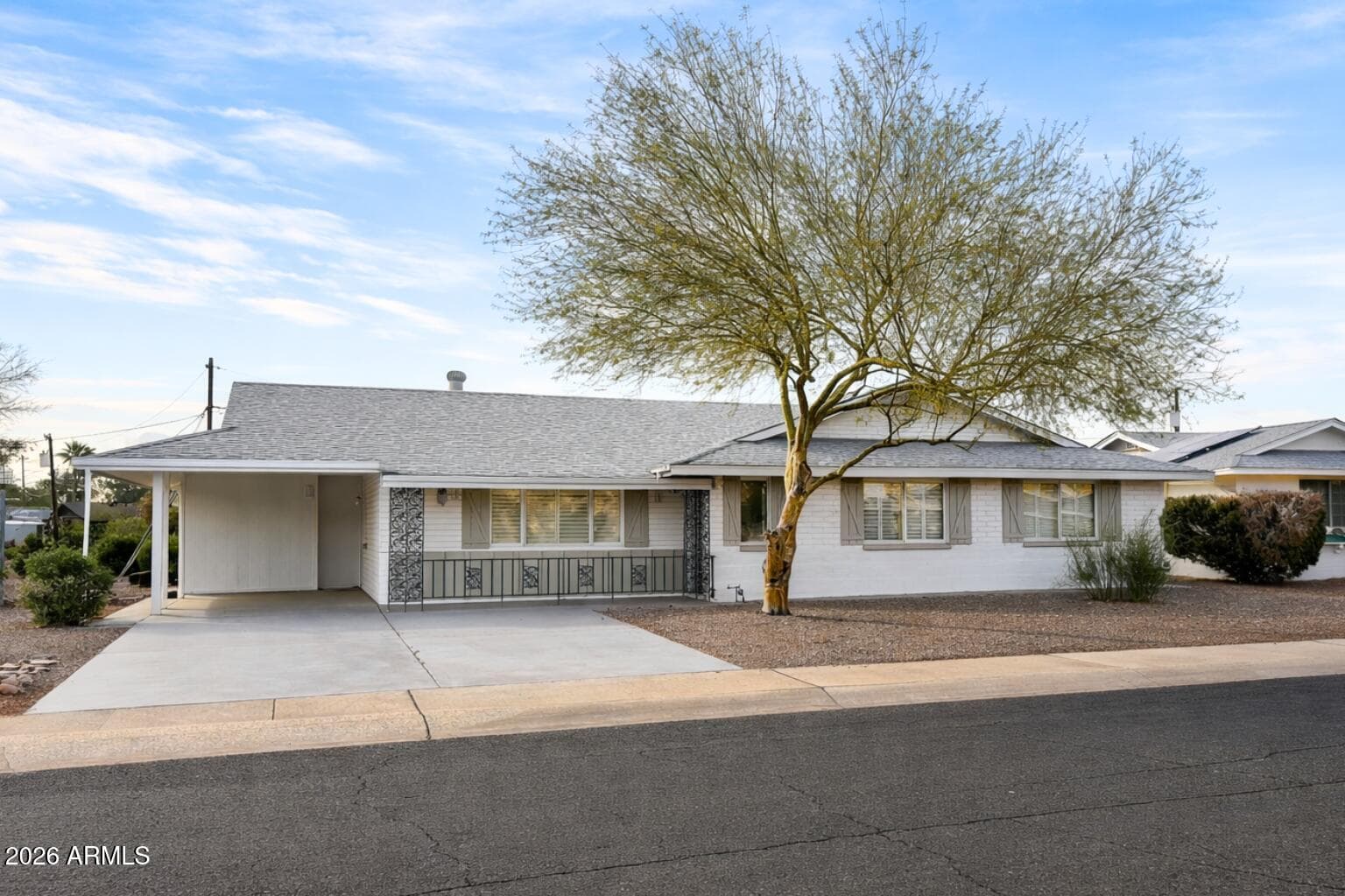 10509 W SNEAD Drive, Sun City, AZ 85351 — photo 5 of 33