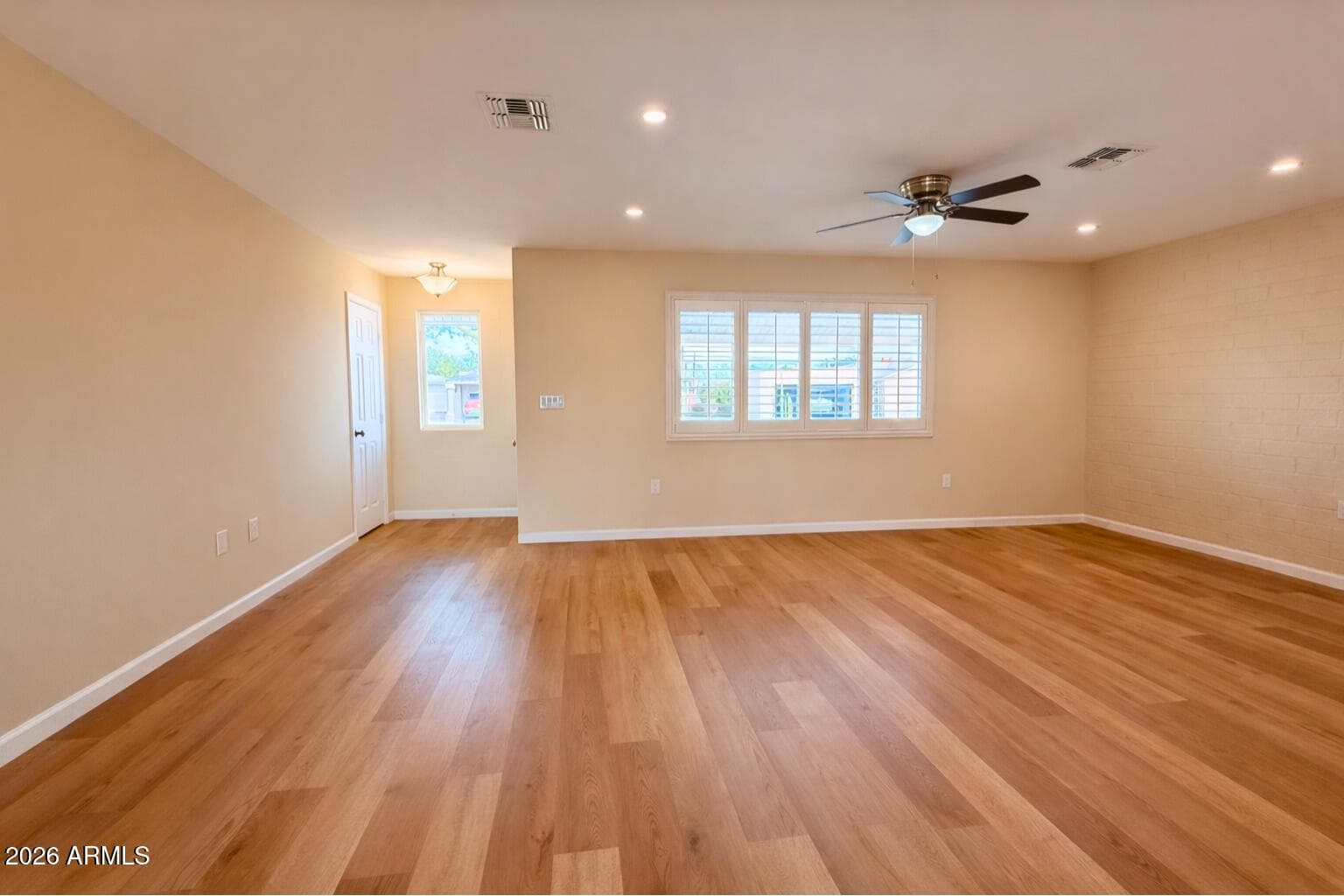 10509 W SNEAD Drive, Sun City, AZ 85351 — photo 8 of 33