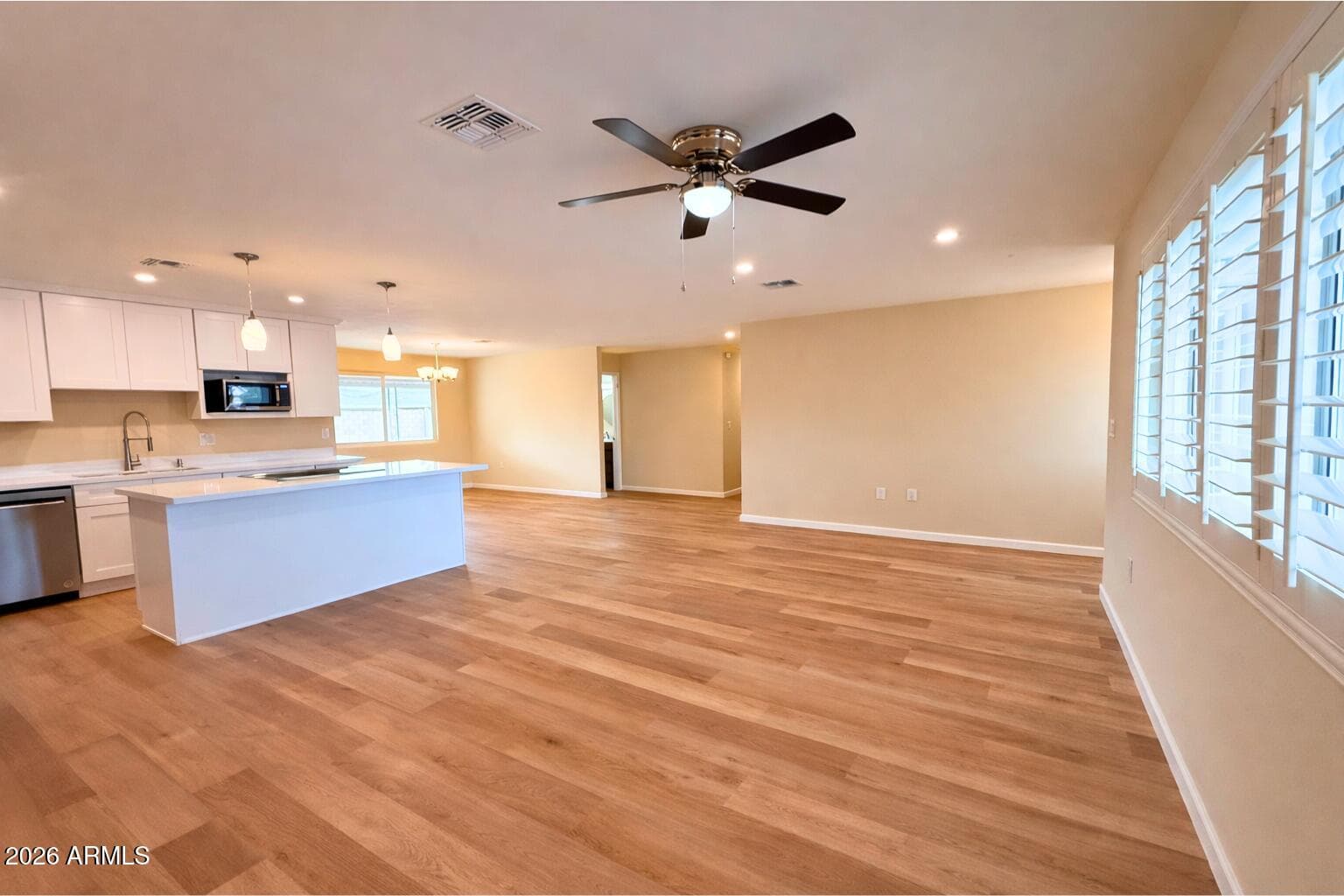 10509 W SNEAD Drive, Sun City, AZ 85351 — photo 9 of 33