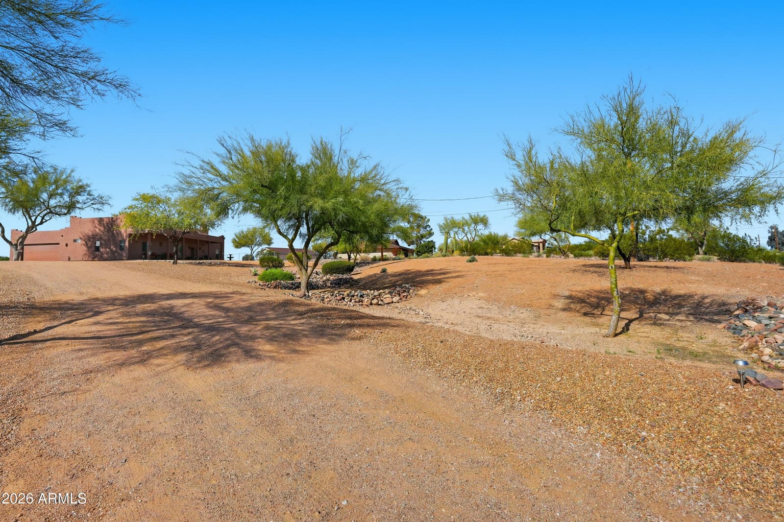 710 S MULESHOE Road, Apache Junction, AZ 85119 — photo 10 of 40