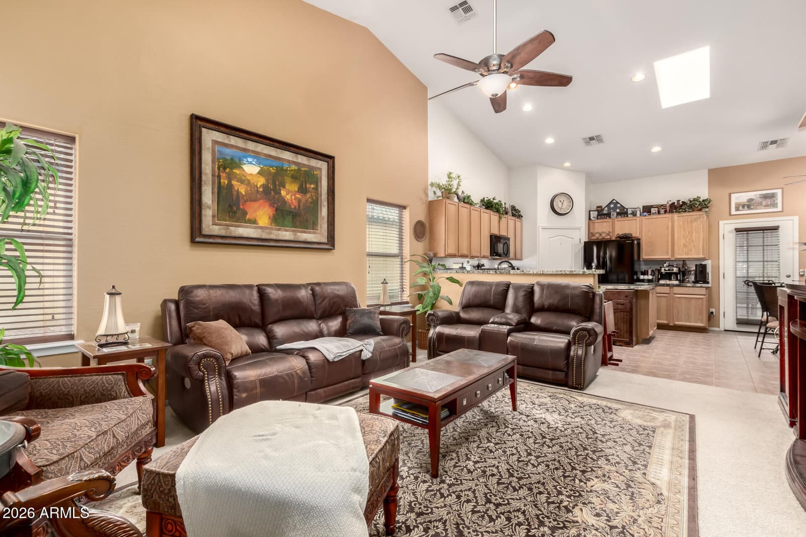 8979 W NICOLET Avenue, Glendale, AZ 85305 — photo 6 of 37