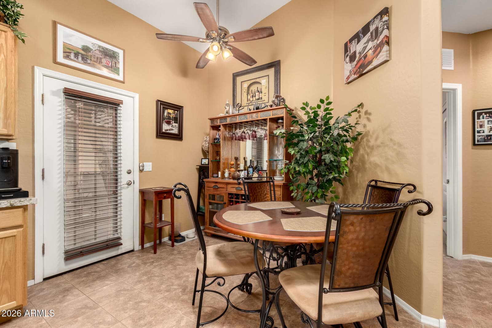 8979 W NICOLET Avenue, Glendale, AZ 85305 — photo 9 of 37