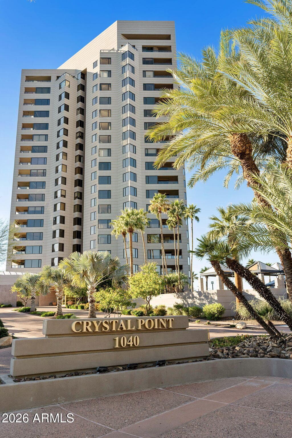 1040 E OSBORN Road 601, Phoenix, AZ 85014 — photo 2 of 54
