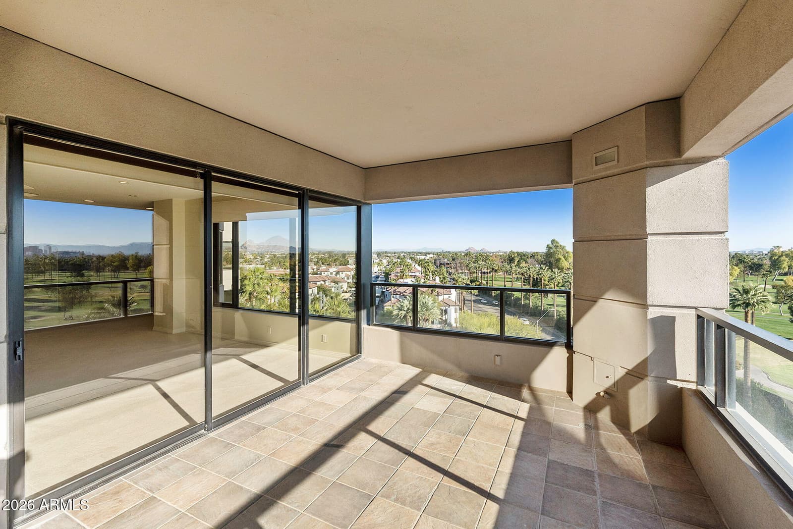 1040 E OSBORN Road 601, Phoenix, AZ 85014 — photo 4 of 54