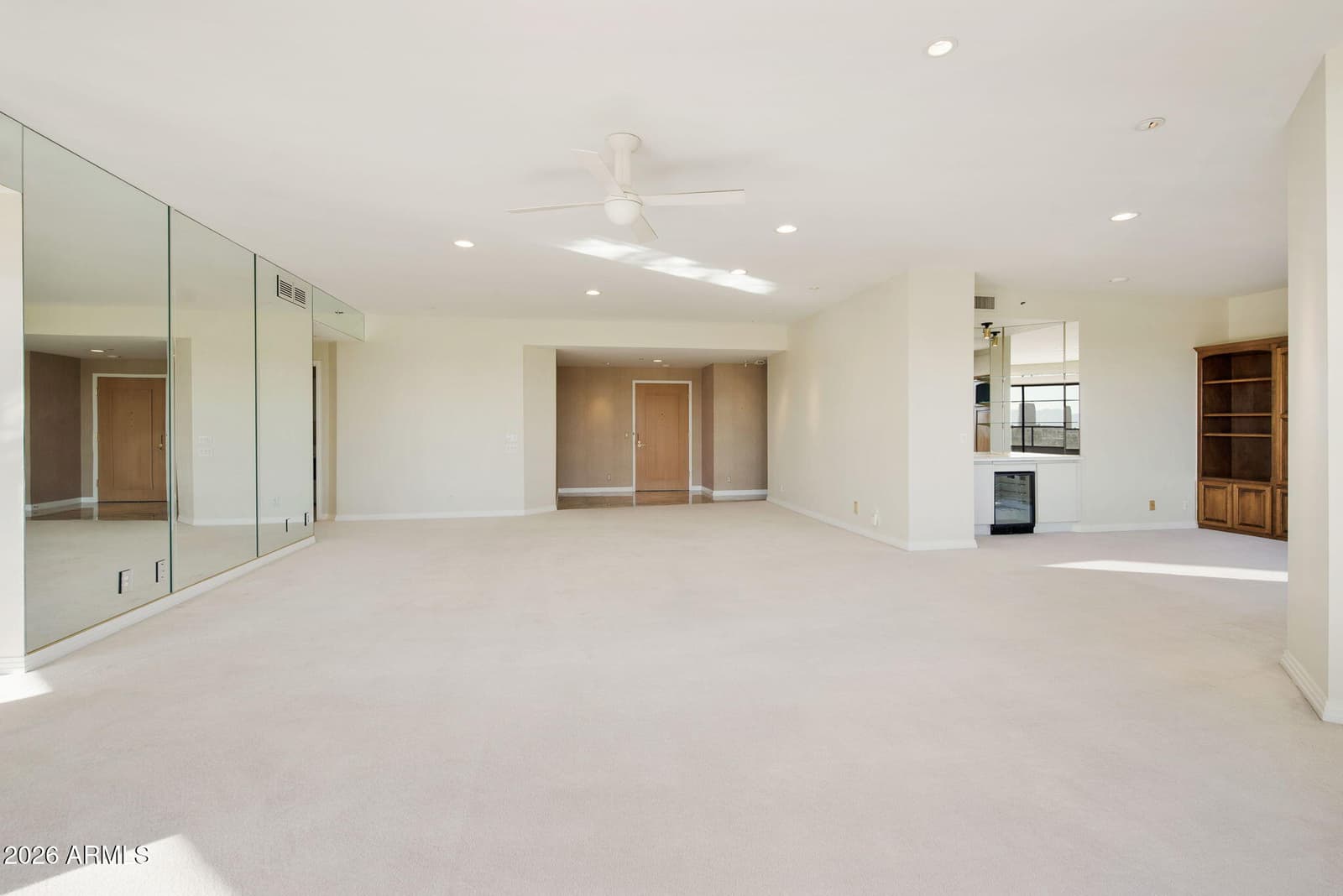 1040 E OSBORN Road 601, Phoenix, AZ 85014 — photo 37 of 54