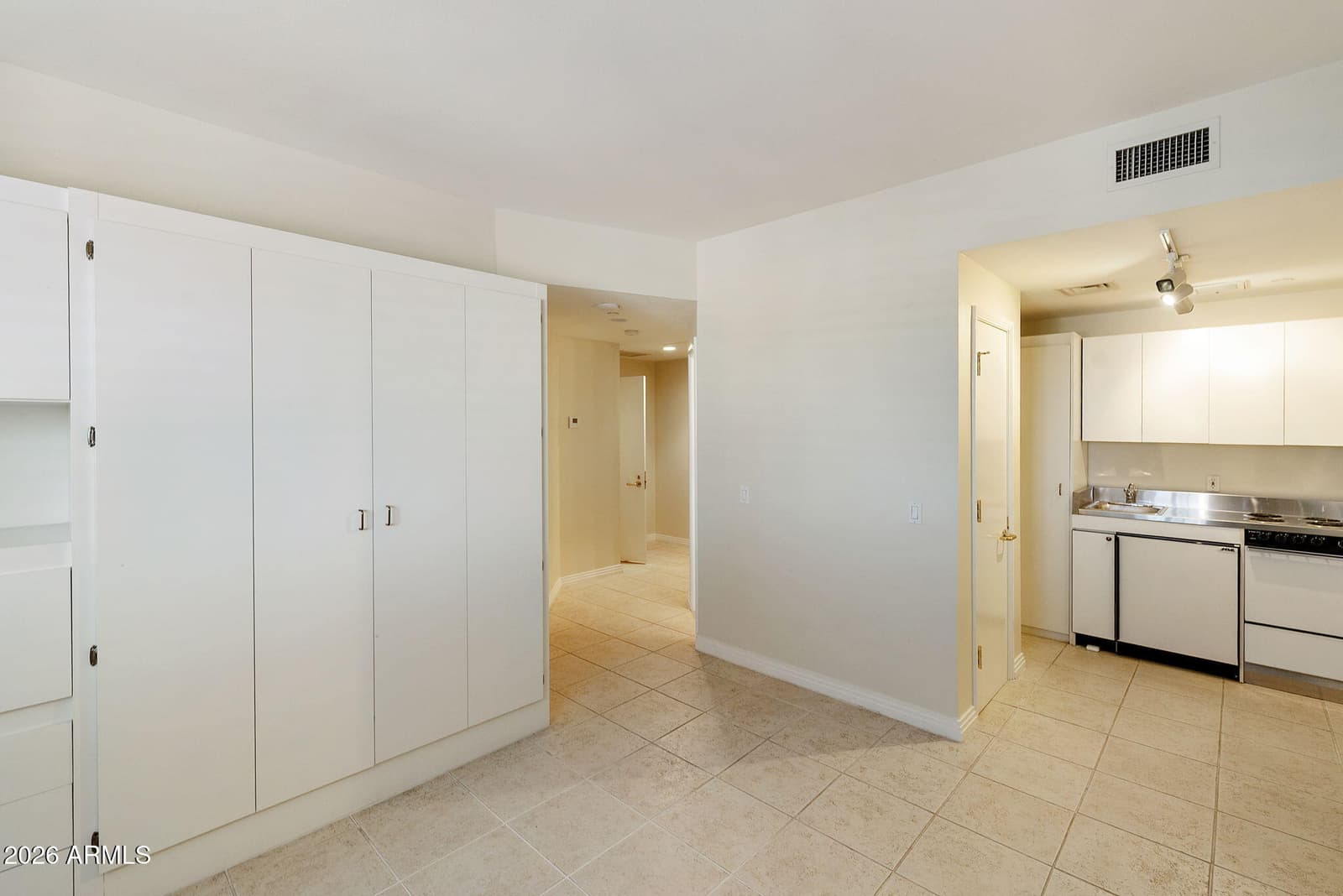 1040 E OSBORN Road 601, Phoenix, AZ 85014 — photo 51 of 54