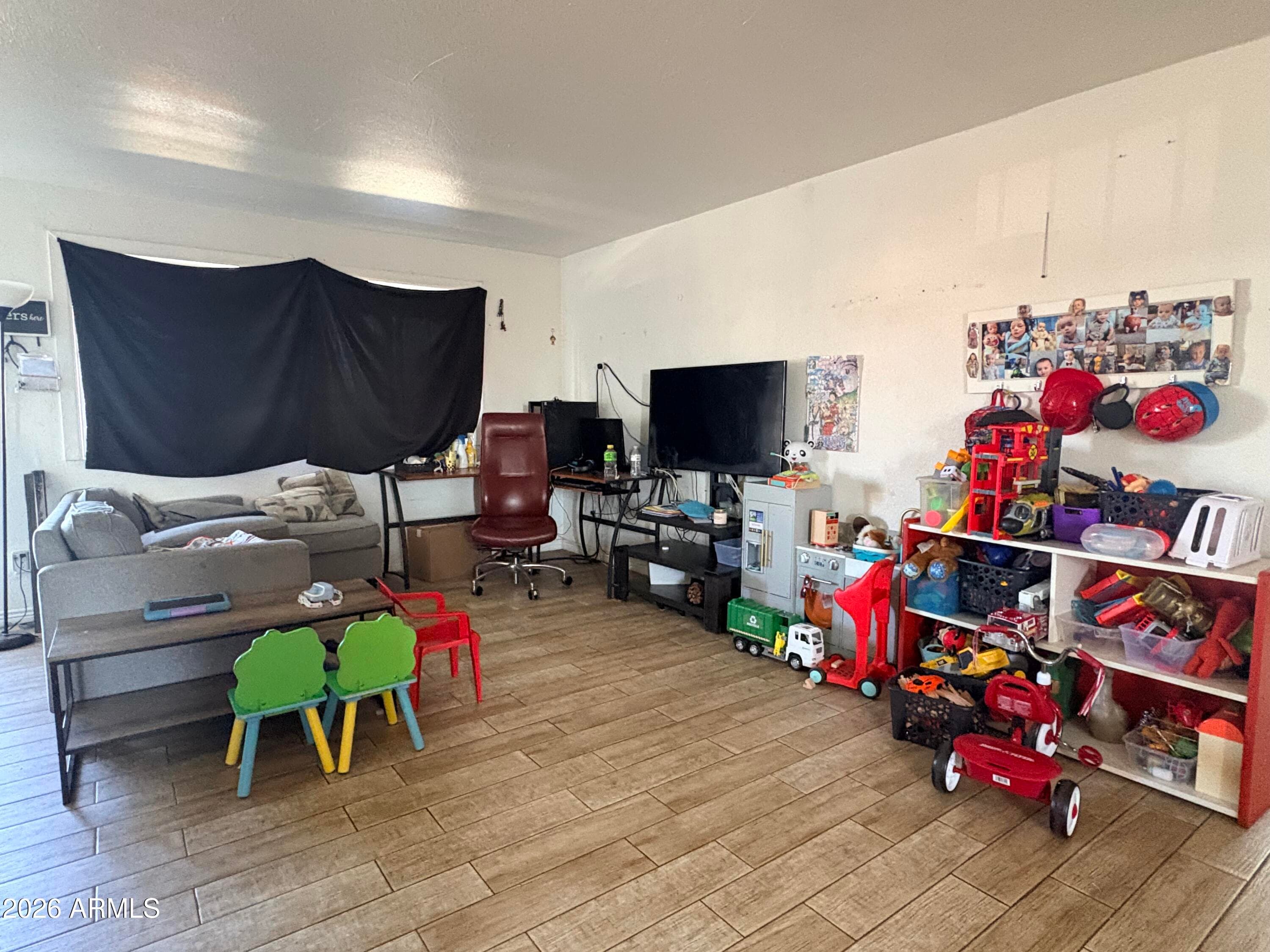 5619 W LA REATA Avenue, Phoenix, AZ 85035 — photo 4 of 15