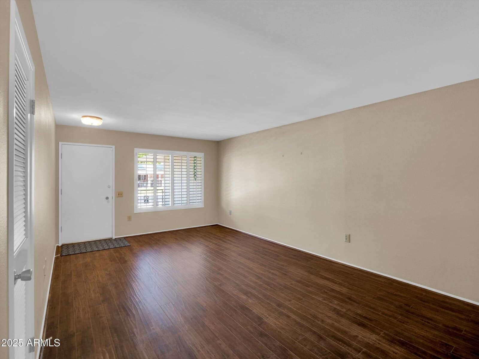 10825 W CARON Drive, Sun City, AZ 85351 — photo 8 of 35