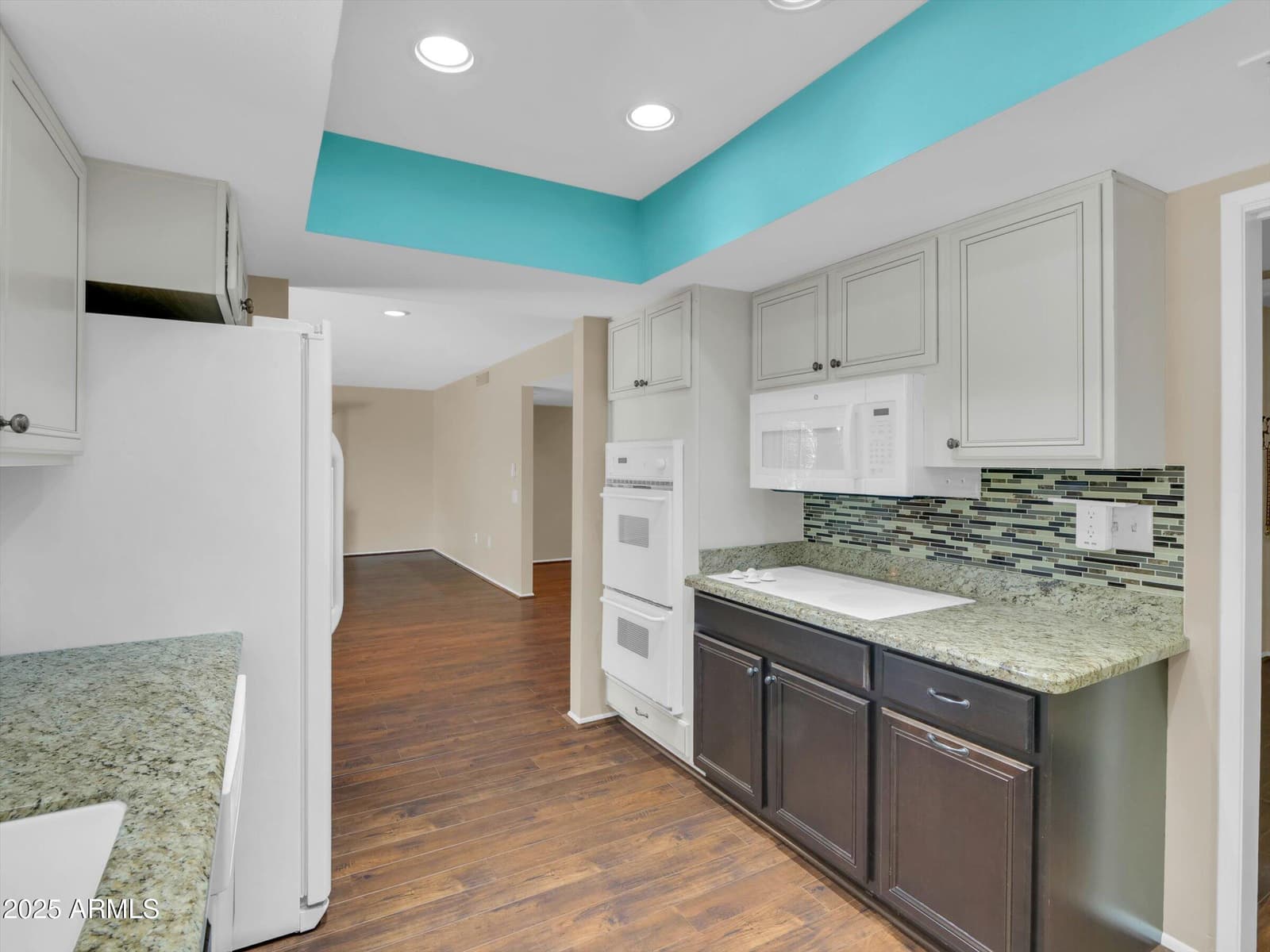 10825 W CARON Drive, Sun City, AZ 85351 — photo 14 of 35