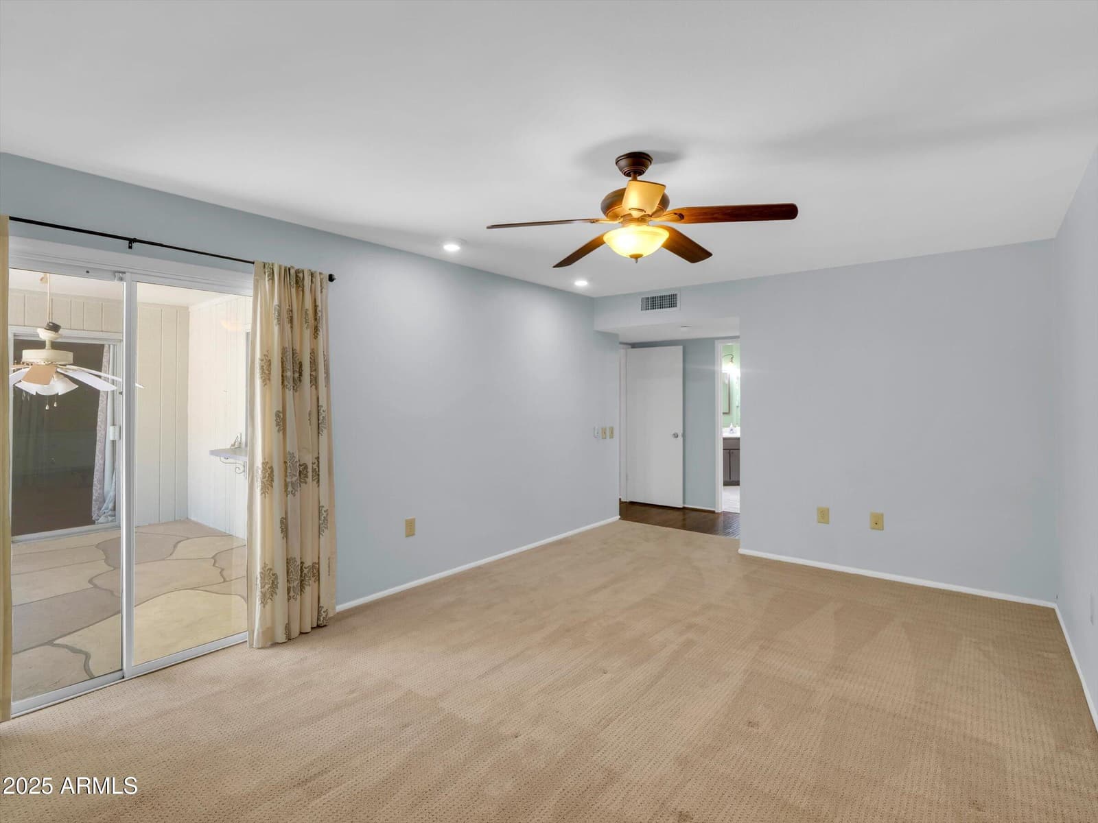 10825 W CARON Drive, Sun City, AZ 85351 — photo 18 of 35