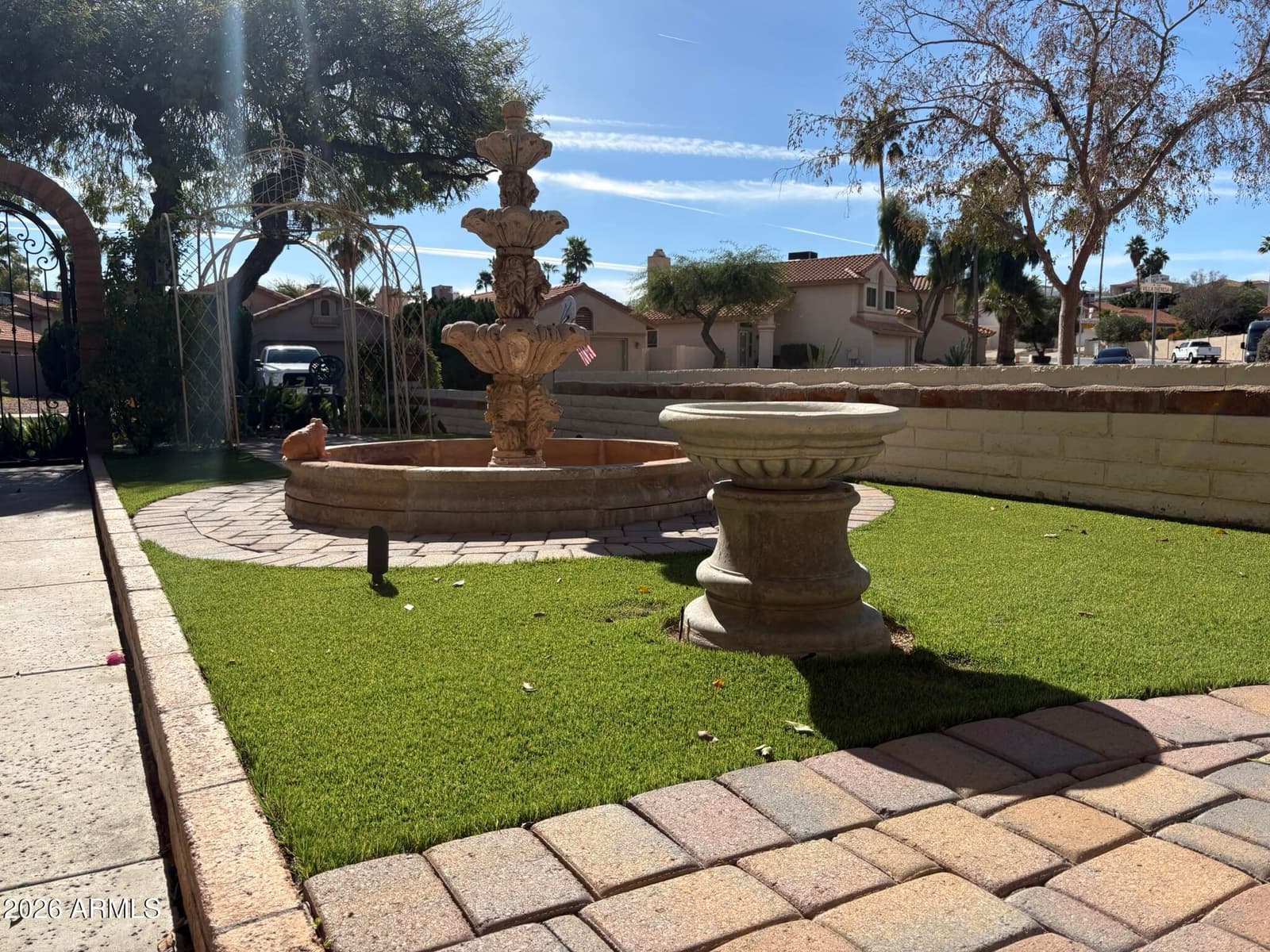 1636 E Villa Theresa Drive, Phoenix, AZ 85022 — photo 4 of 48