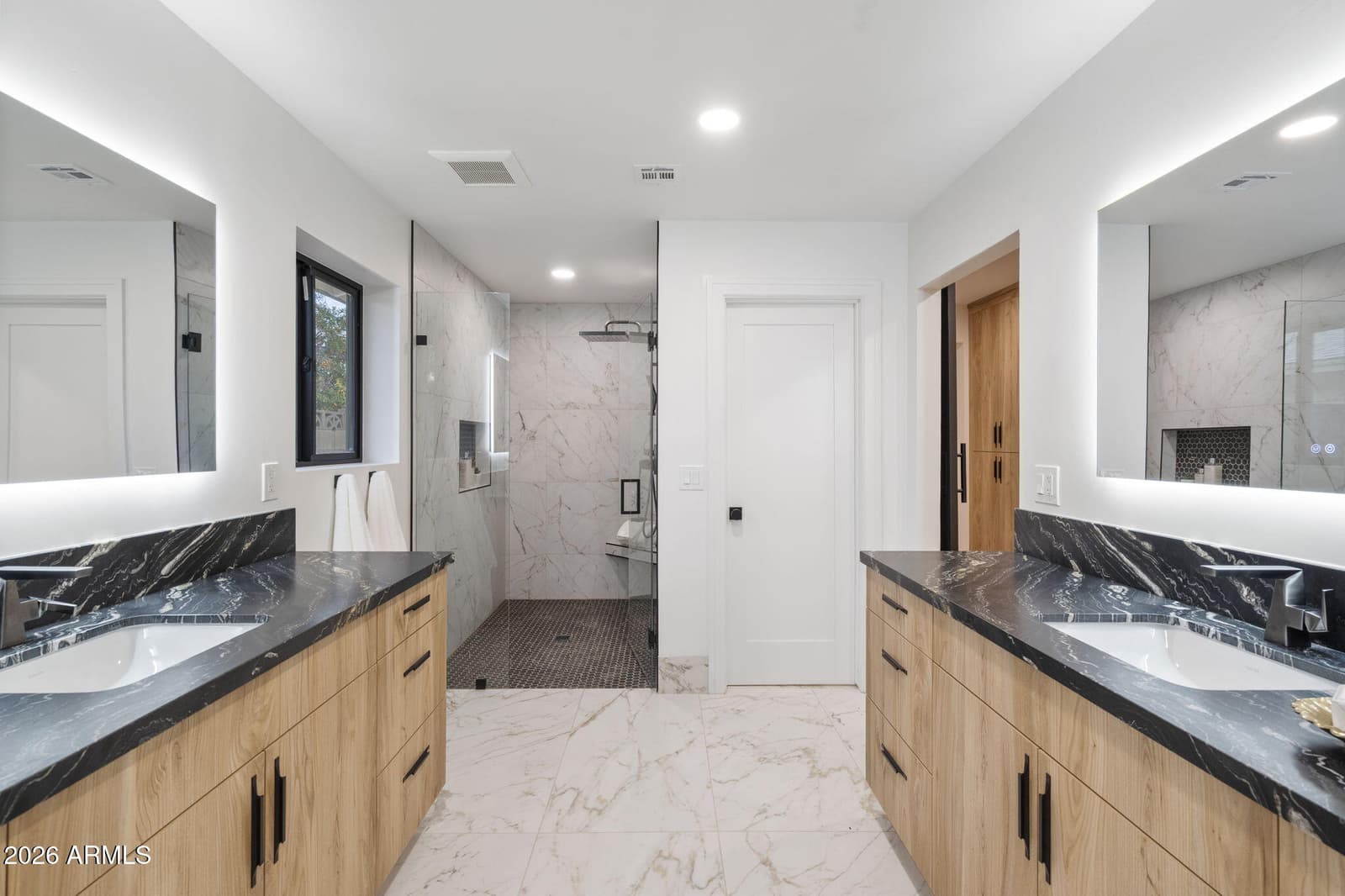 1413 E SAN MIGUEL Avenue, Phoenix, AZ 85014 — photo 17 of 43