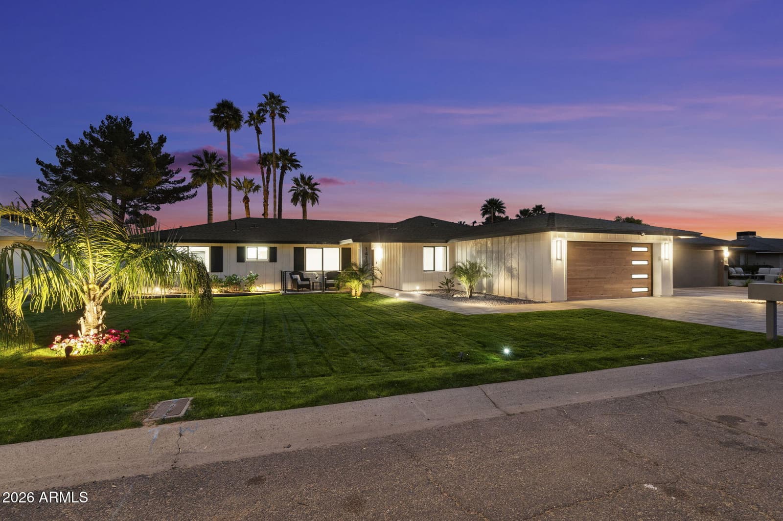 1413 E SAN MIGUEL Avenue, Phoenix, AZ 85014 — photo 36 of 43