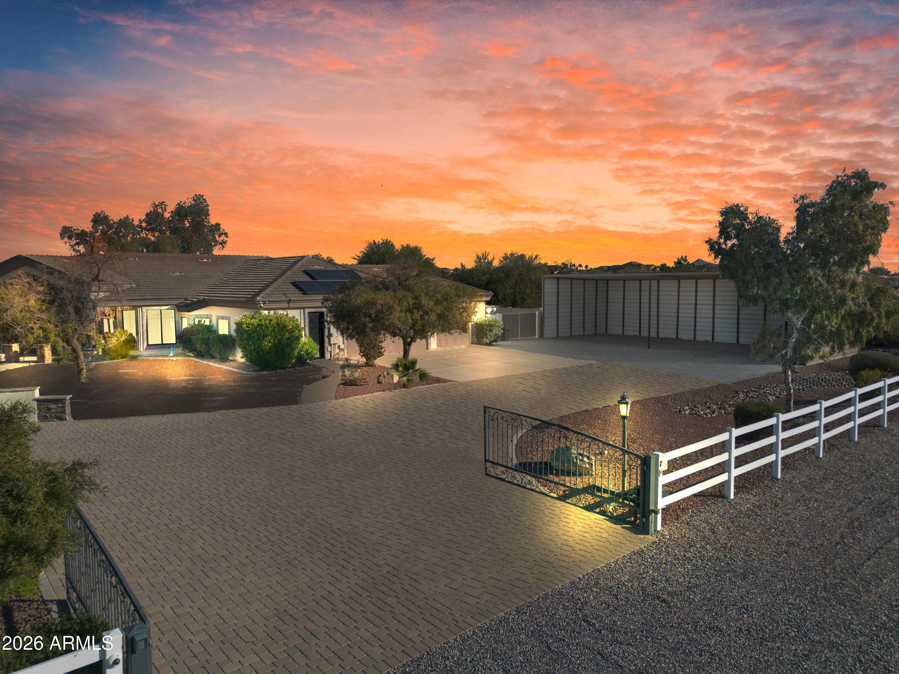 2354 N CASA GRANDE Avenue, Casa Grande, AZ 85122 — photo 4 of 50