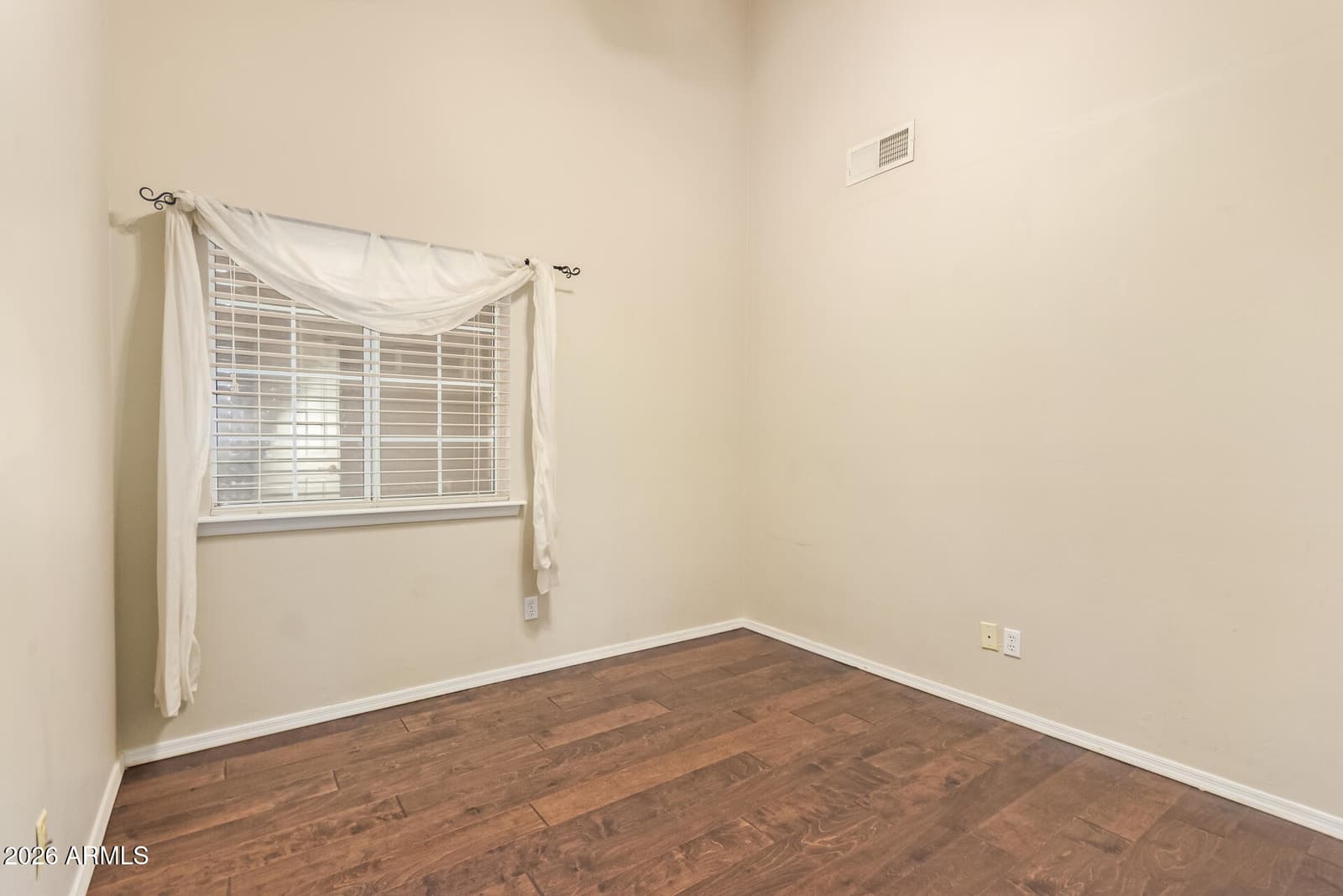 517 S PARADISE Drive, Gilbert, AZ 85233 — photo 30 of 38