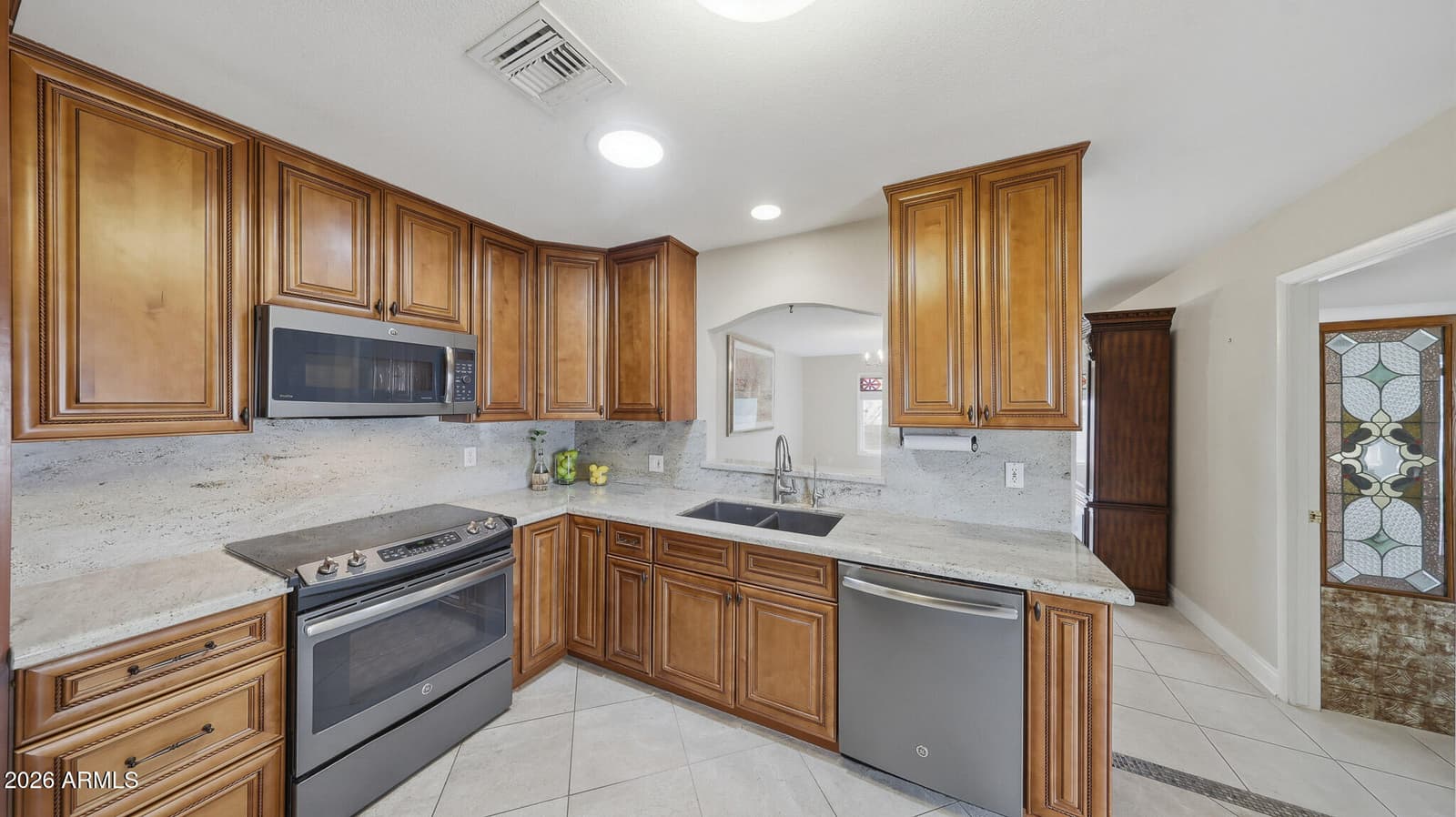 2346 E ORANGEWOOD Avenue, Phoenix, AZ 85020 — photo 16 of 49