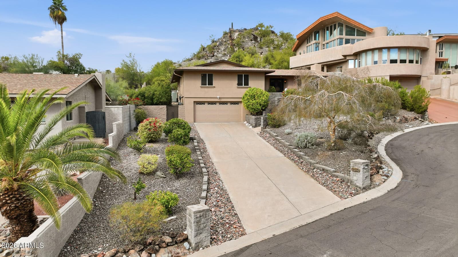 2346 E ORANGEWOOD Avenue, Phoenix, AZ 85020 — photo 1 of 49