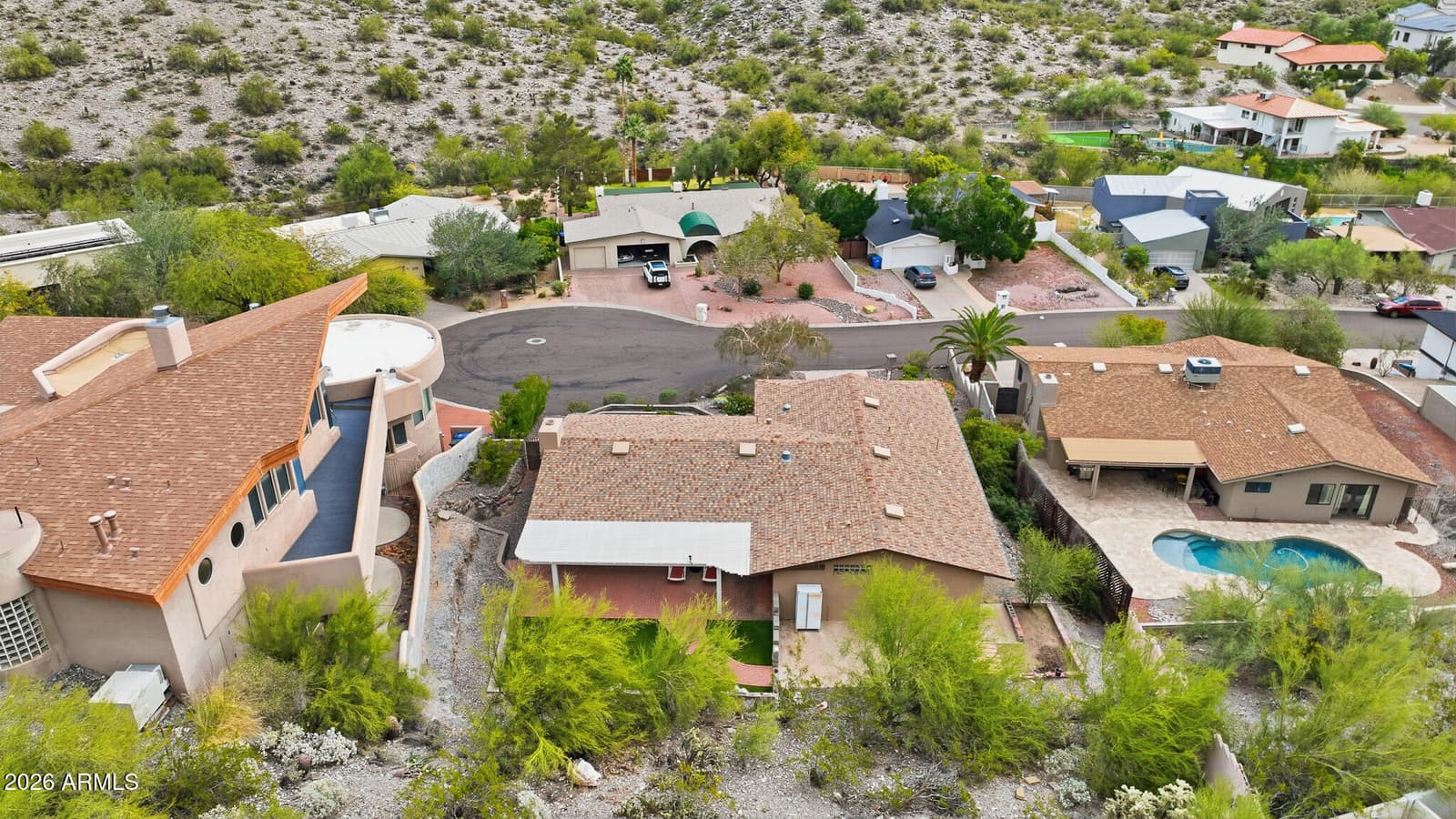 2346 E ORANGEWOOD Avenue, Phoenix, AZ 85020 — photo 41 of 49