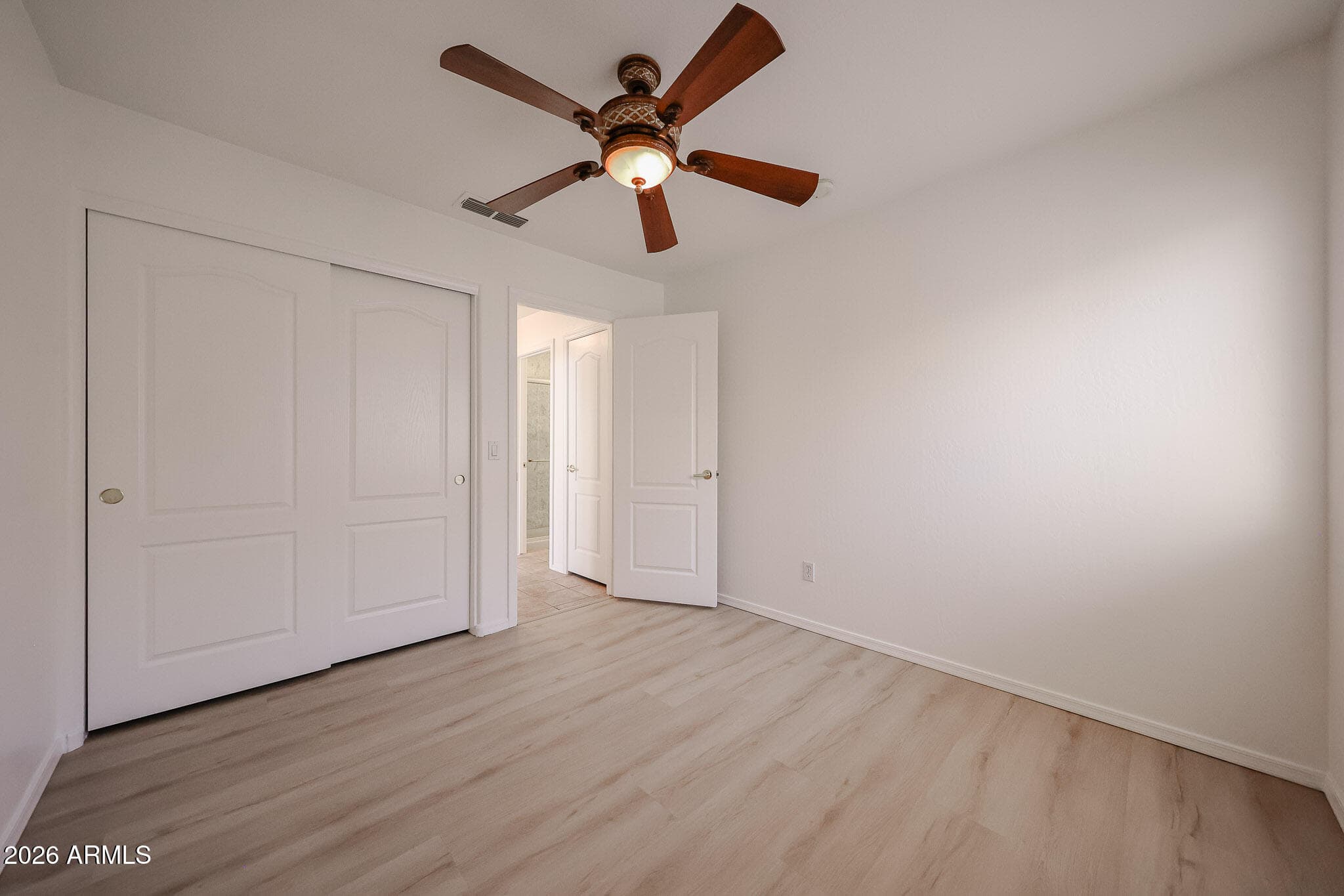 922 E BLACKHAWK Drive, Phoenix, AZ 85024 — photo 32 of 49