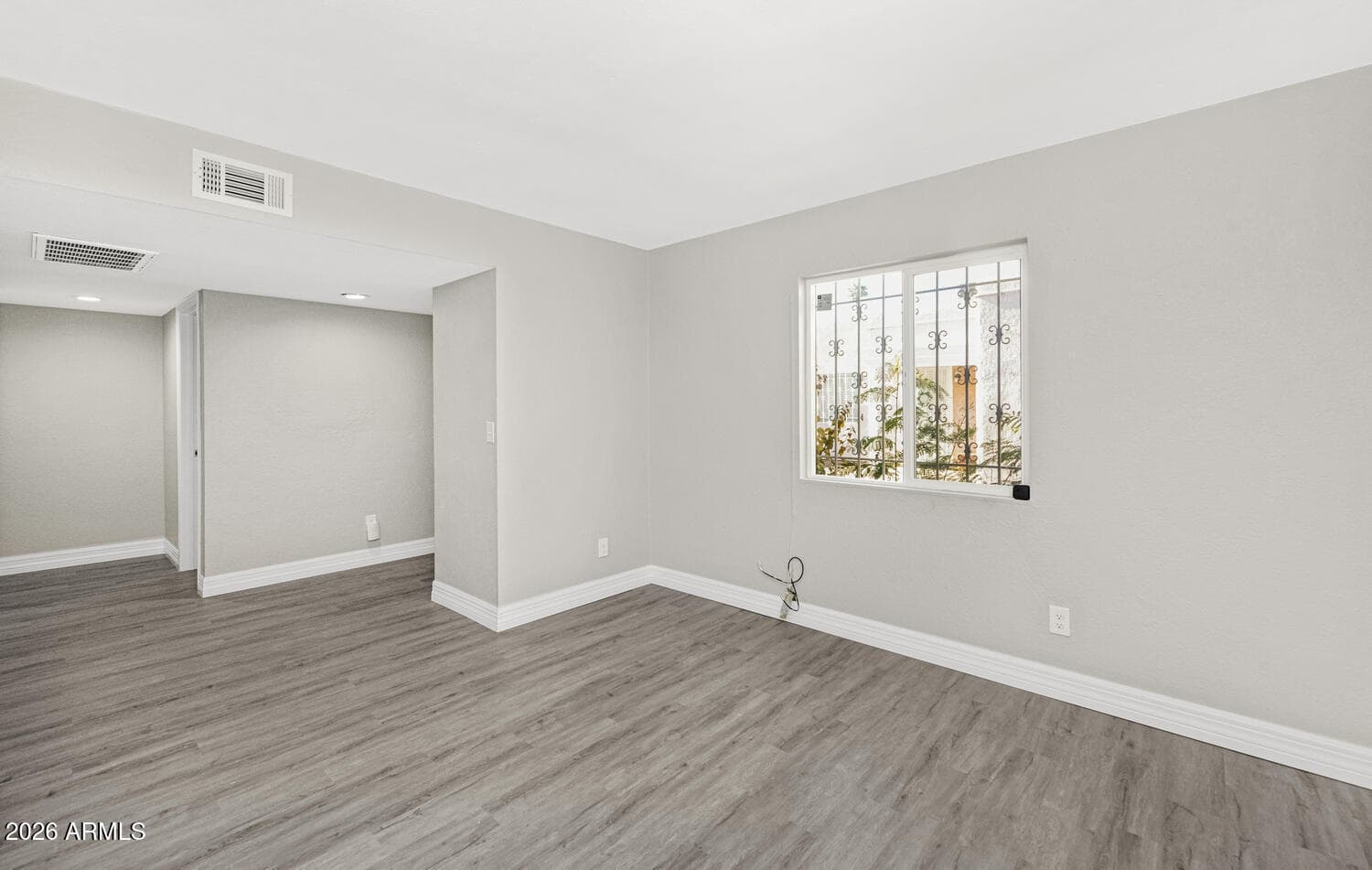 2847 N 46th Avenue 10, Phoenix, AZ 85035 — photo 7 of 20