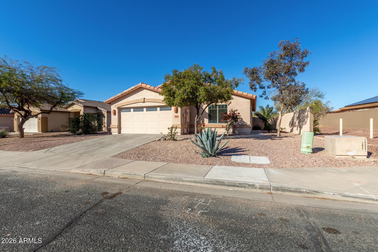 5302 S DOVE HOLLOW, Buckeye, AZ 85326 — photo 5 of 41