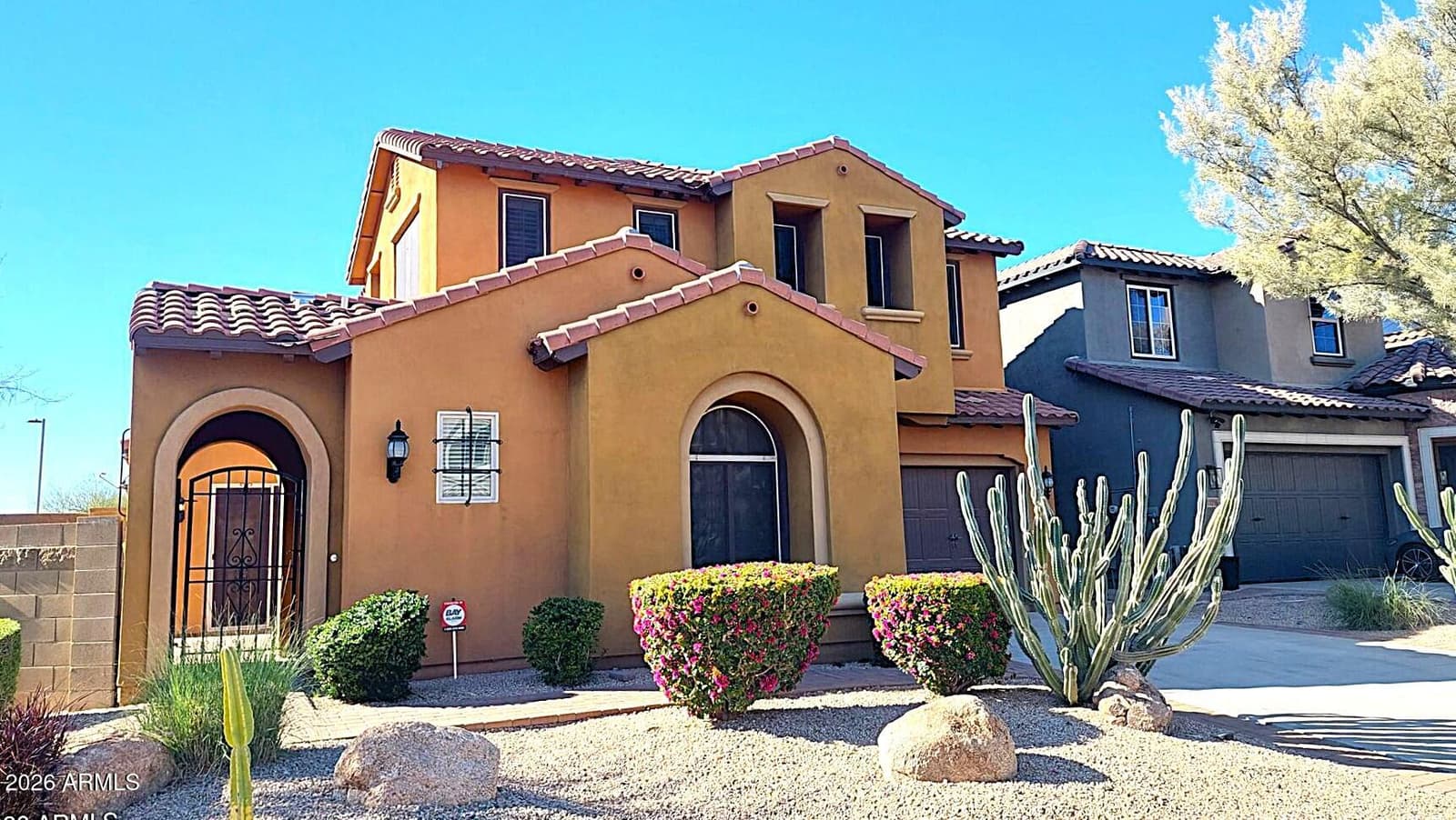 21212 N 38th Place, Phoenix, AZ 85050 — photo 1 of 32