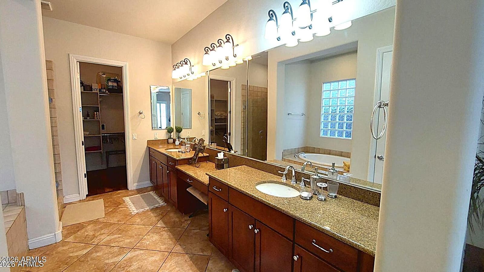 21212 N 38th Place, Phoenix, AZ 85050 — photo 14 of 32