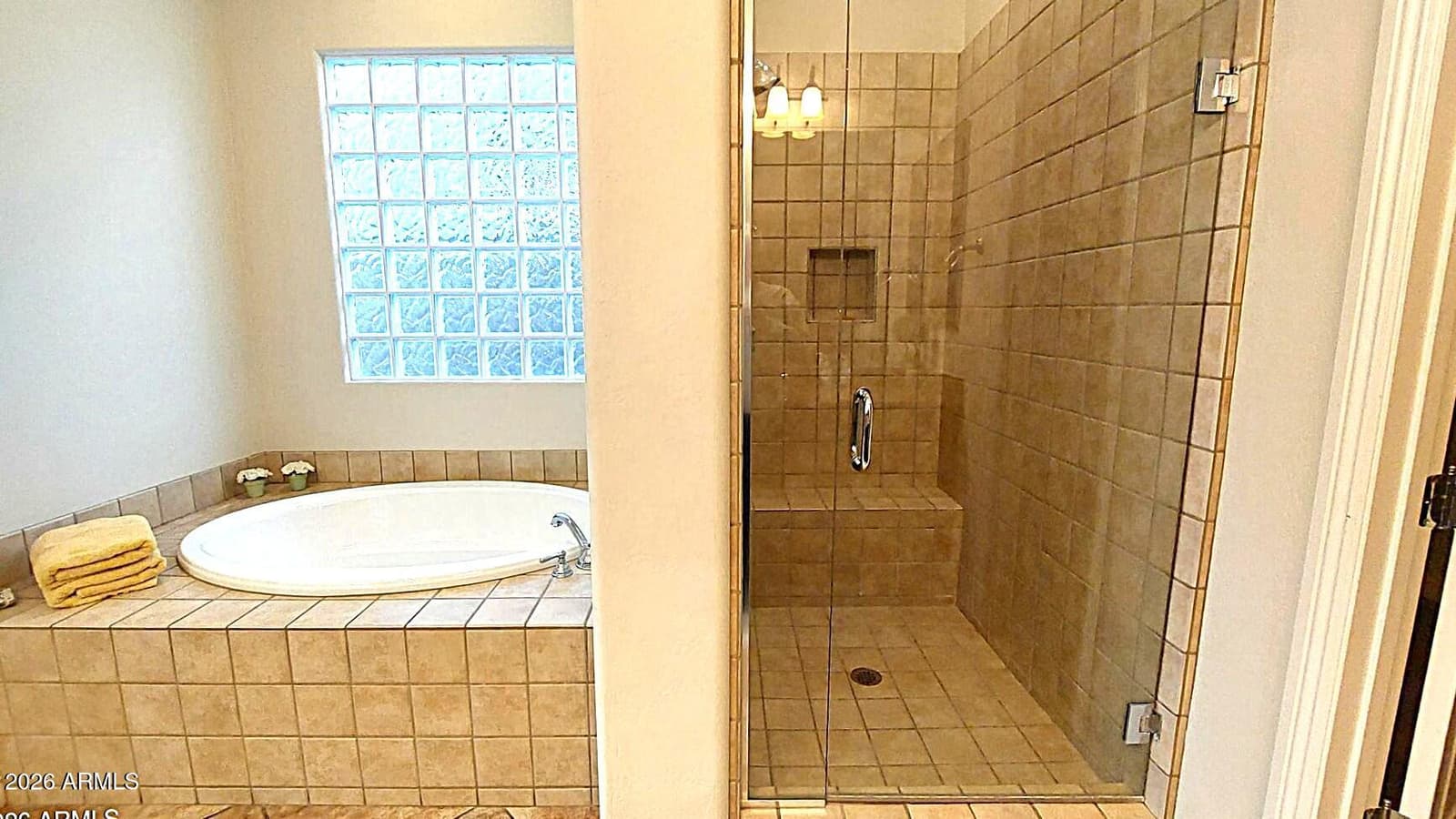 21212 N 38th Place, Phoenix, AZ 85050 — photo 13 of 32
