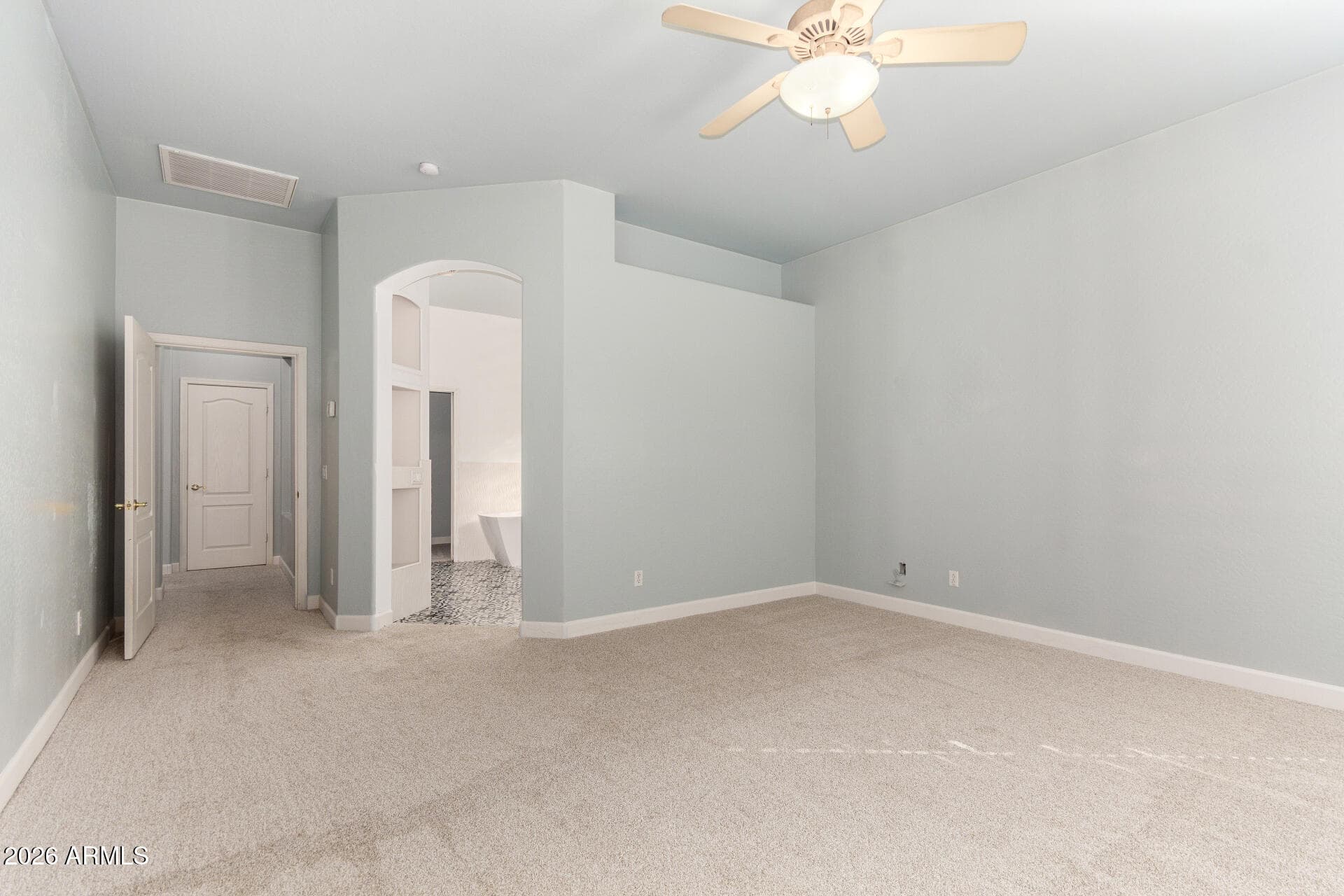 7265 W SADDLEHORN Road, Peoria, AZ 85383 — photo 13 of 32