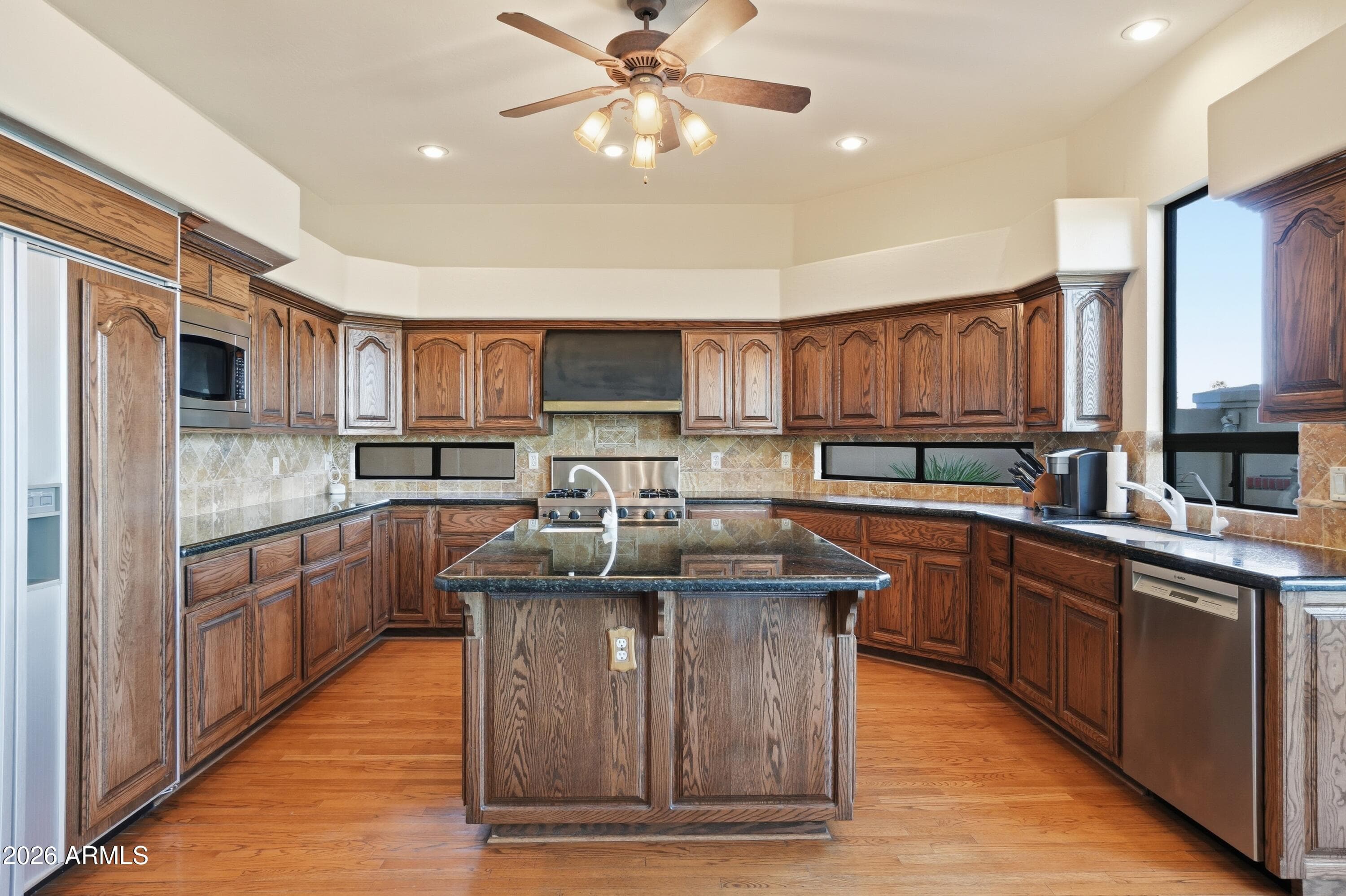 1748 E QUEEN PALM Drive, Gilbert, AZ 85234 — photo 13 of 72