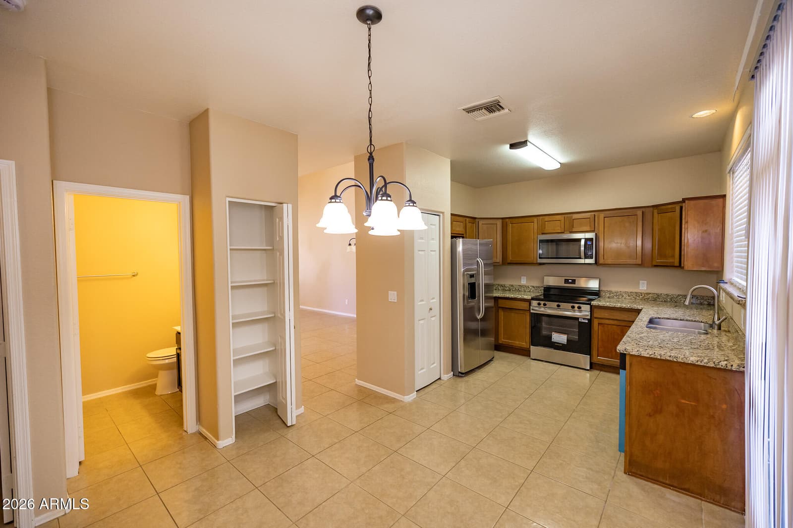 6091 S VISTA POINT Drive, Gold Canyon, AZ 85118 — photo 9 of 37
