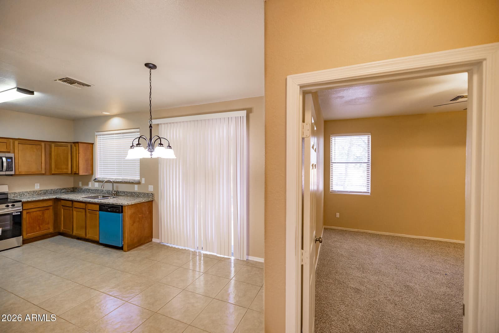 6091 S VISTA POINT Drive, Gold Canyon, AZ 85118 — photo 11 of 37