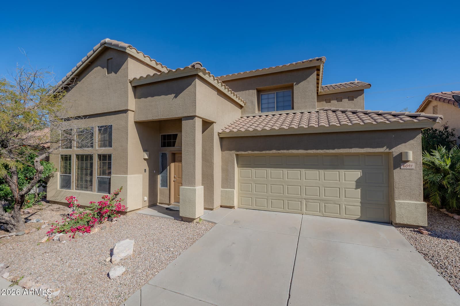 6091 S VISTA POINT Drive, Gold Canyon, AZ 85118 — photo 1 of 37