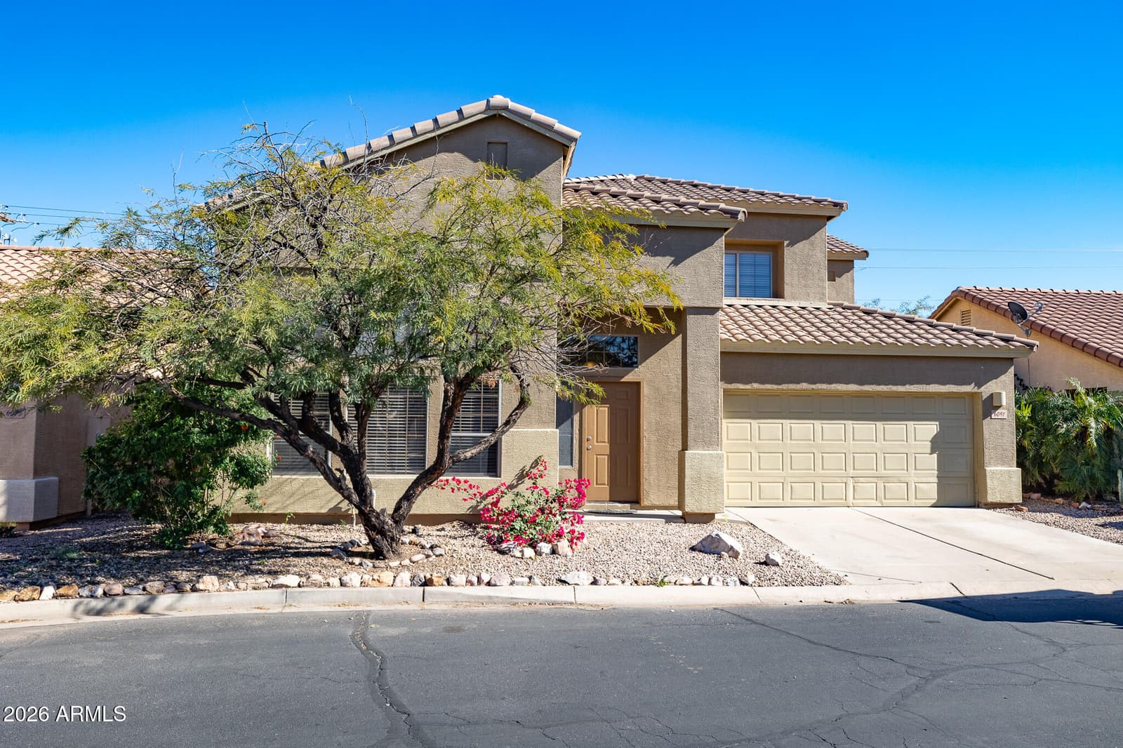 6091 S VISTA POINT Drive, Gold Canyon, AZ 85118 — photo 2 of 37