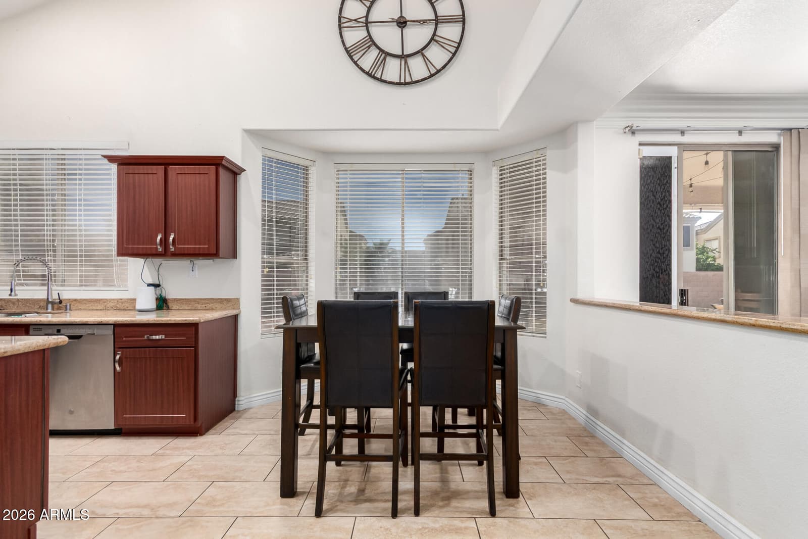 5273 W ANGELA Drive, Glendale, AZ 85308 — photo 10 of 31