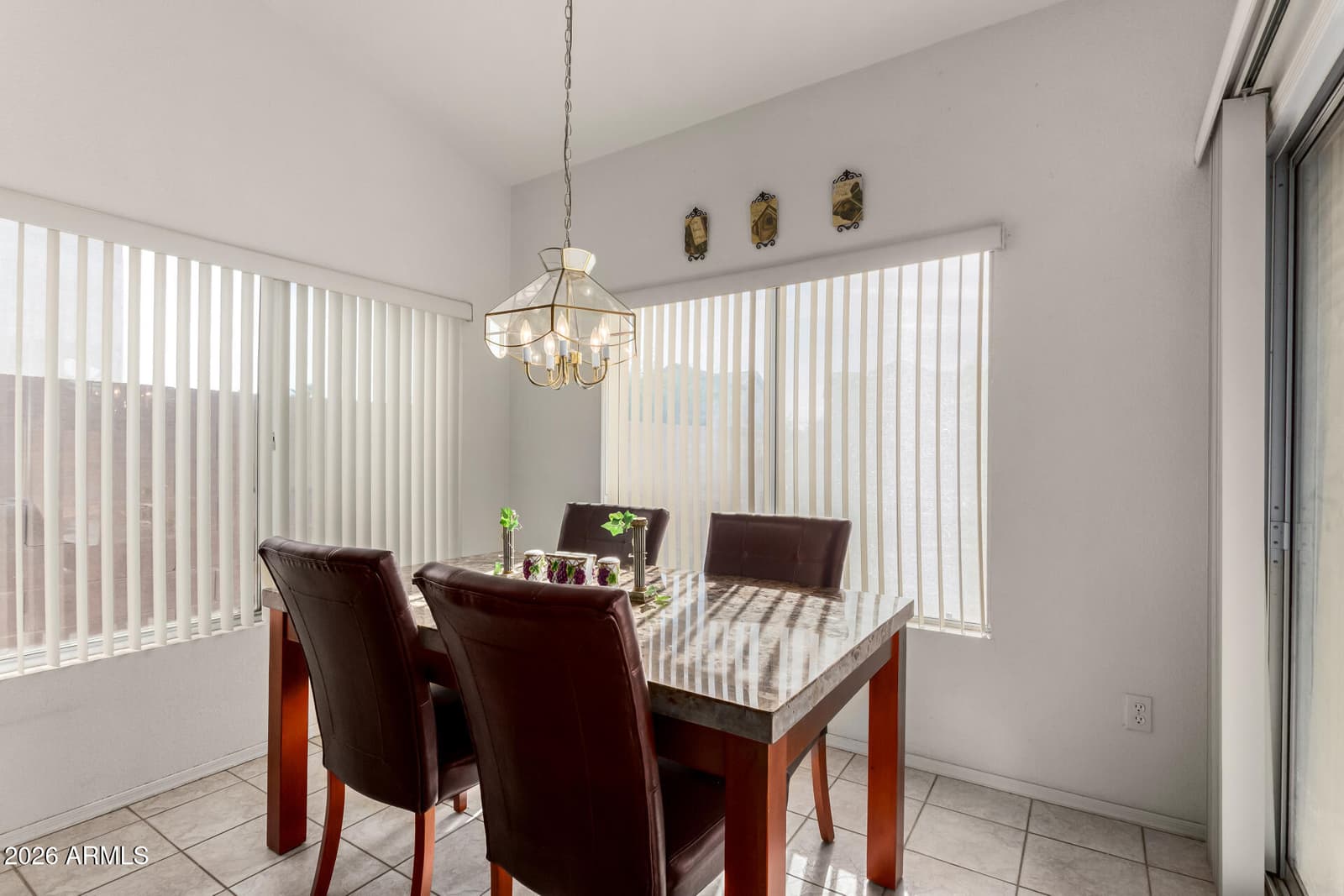 14821 W HONEYSUCKLE Lane, Surprise, AZ 85374 — photo 8 of 34