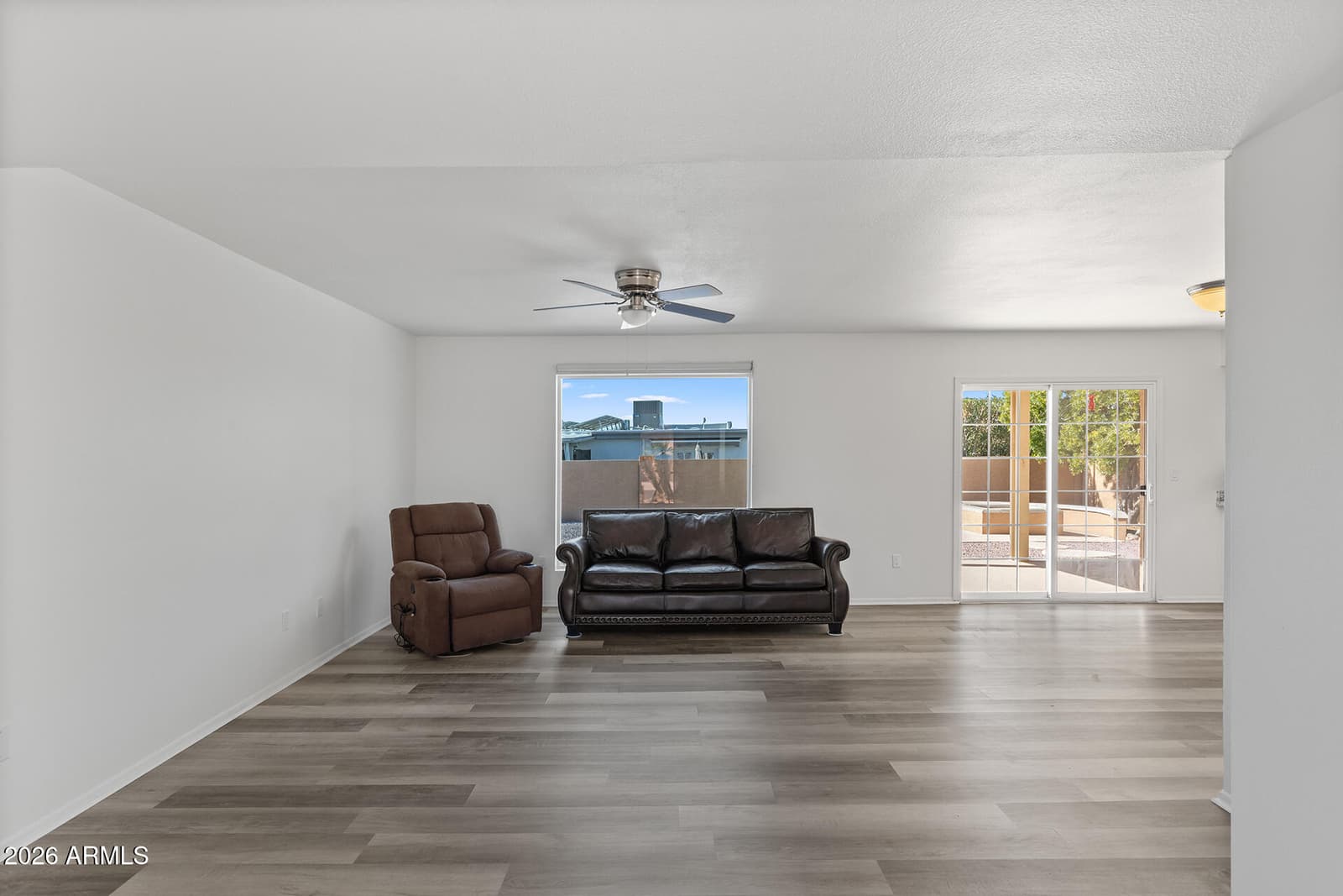 16432 N 45TH Avenue, Glendale, AZ 85306 — photo 5 of 41