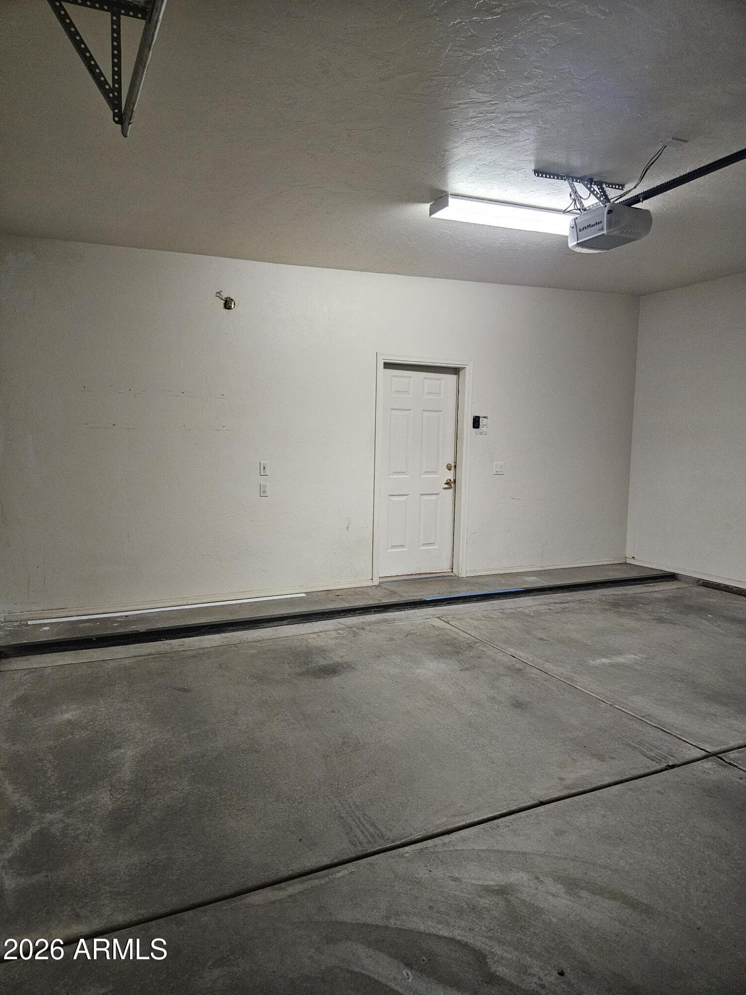 570 S CHASE Street, Sierra Vista, AZ 85635 — photo 20 of 34