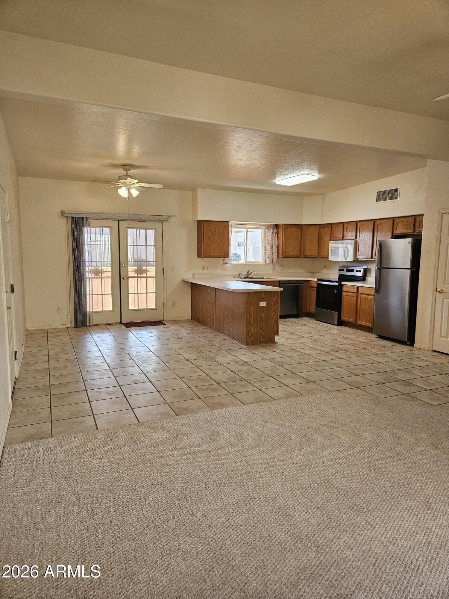 570 S CHASE Street, Sierra Vista, AZ 85635 — photo 4 of 34