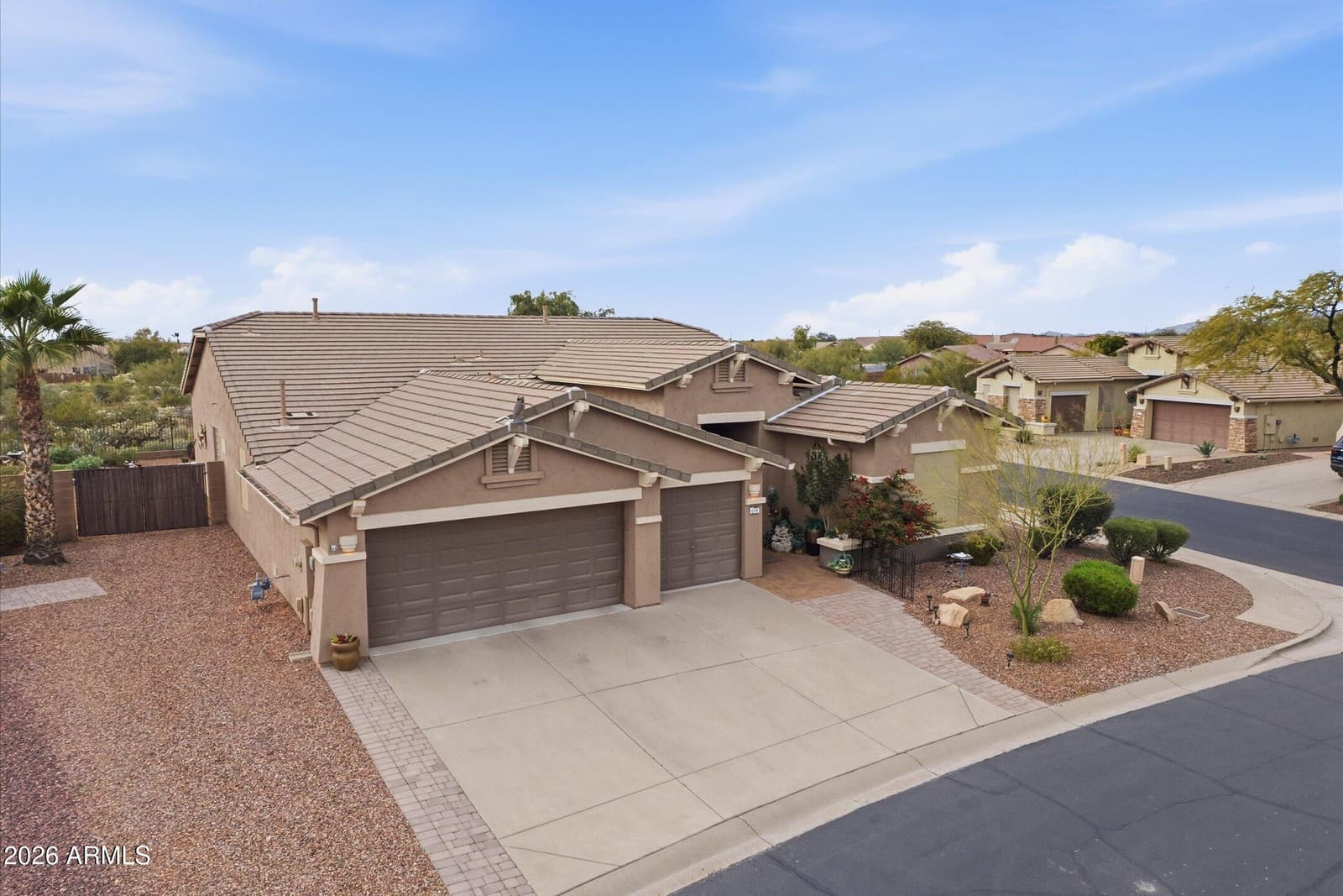 8348 S LUCKY SEVEN Court, Gold Canyon, AZ 85118 — photo 3 of 66
