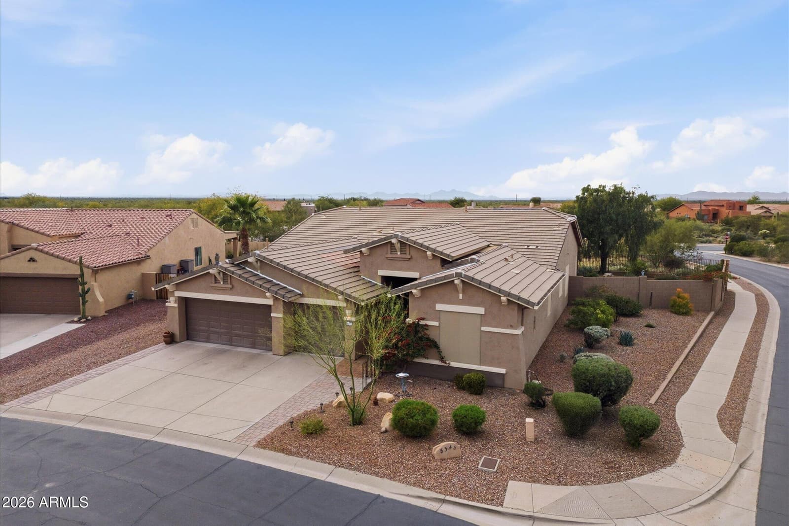 8348 S LUCKY SEVEN Court, Gold Canyon, AZ 85118 — photo 1 of 66