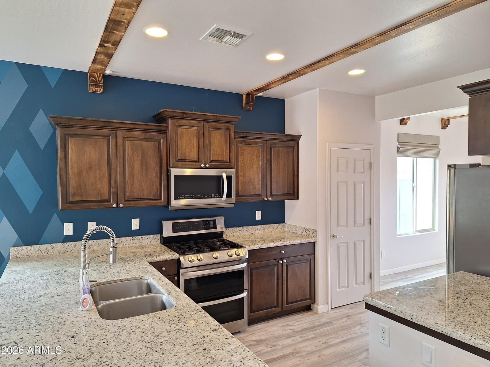 1585 TAFT Avenue, Chino Valley, AZ 86323 — photo 5 of 47