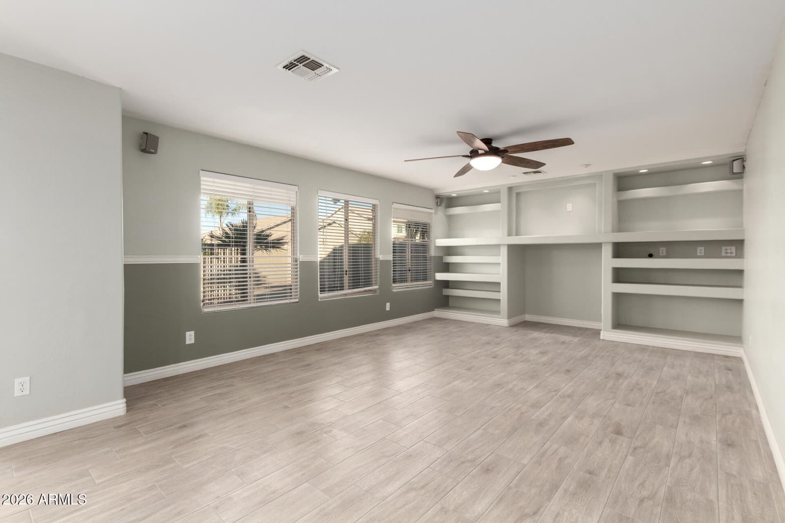 1614 E VERNOA Street, San Tan Valley, AZ 85140 — photo 6 of 37