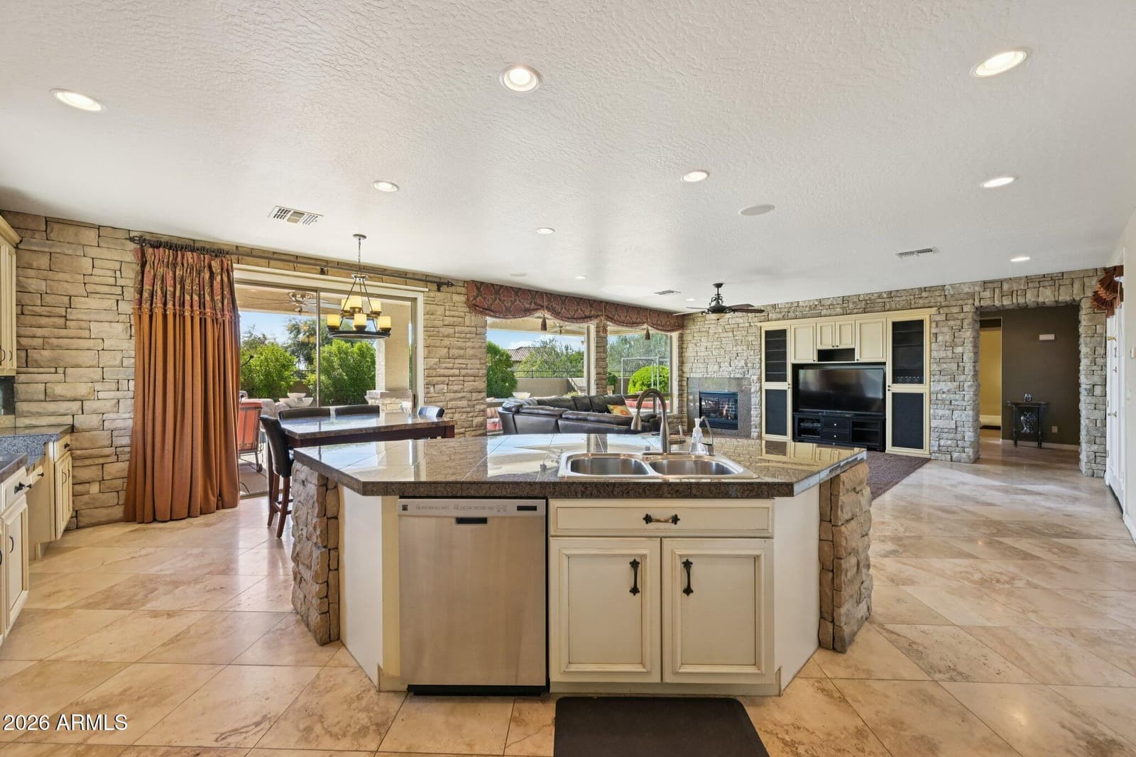 2206 W KELLER Court, Anthem, AZ 85086 — photo 15 of 83